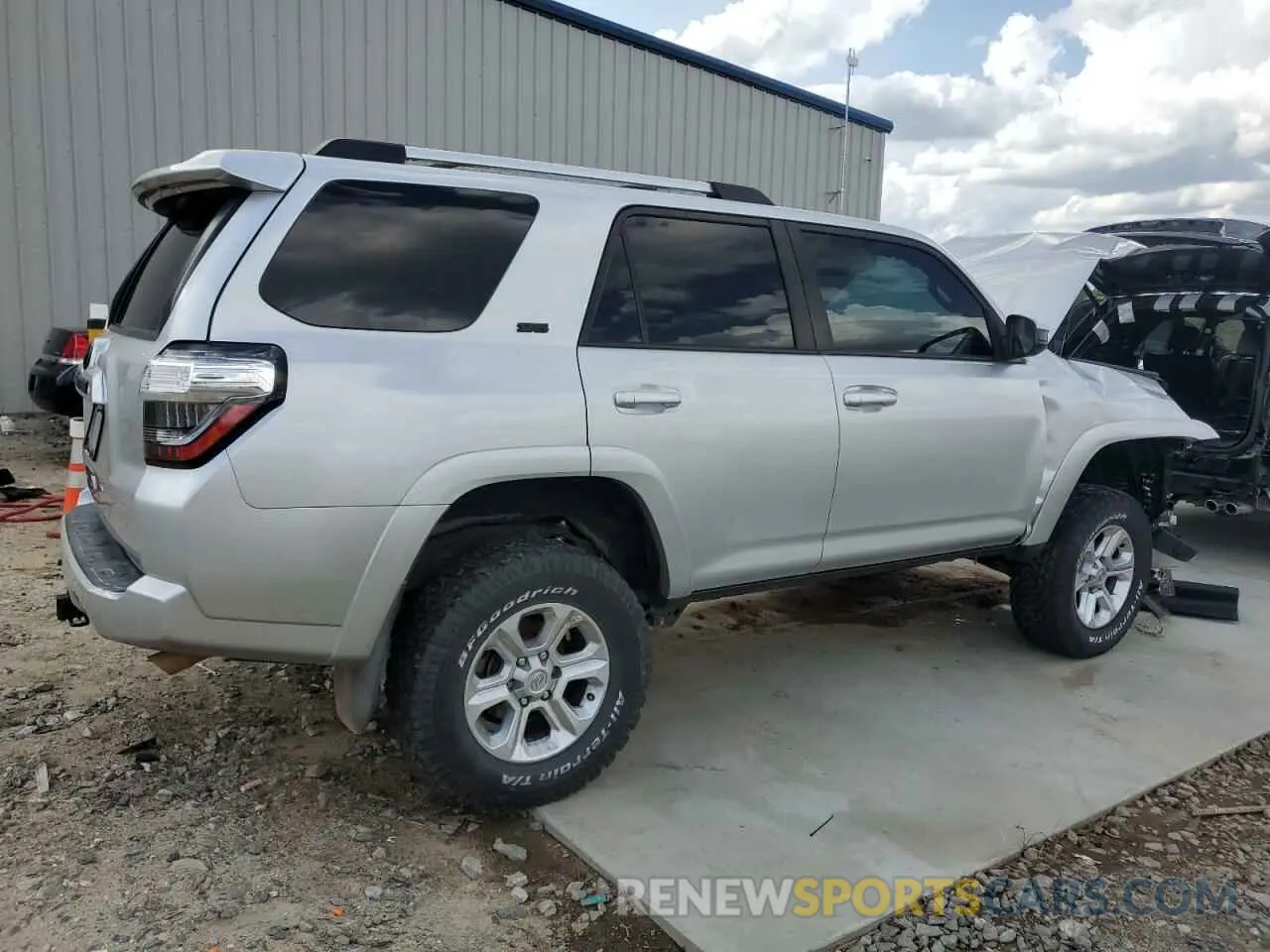 3 fotografías del automóvil dañado JTEBU5JR5K5668613 TOYOTA 4RUNNER 2019