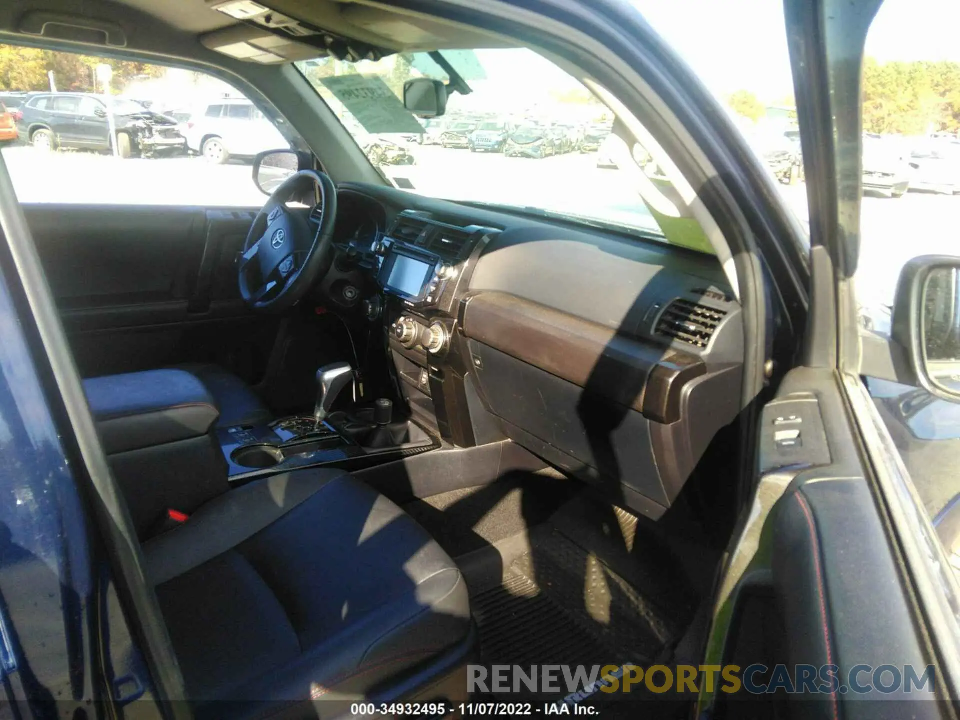 5 fotografías del automóvil dañado JTEBU5JR5K5713212 TOYOTA 4RUNNER 2019