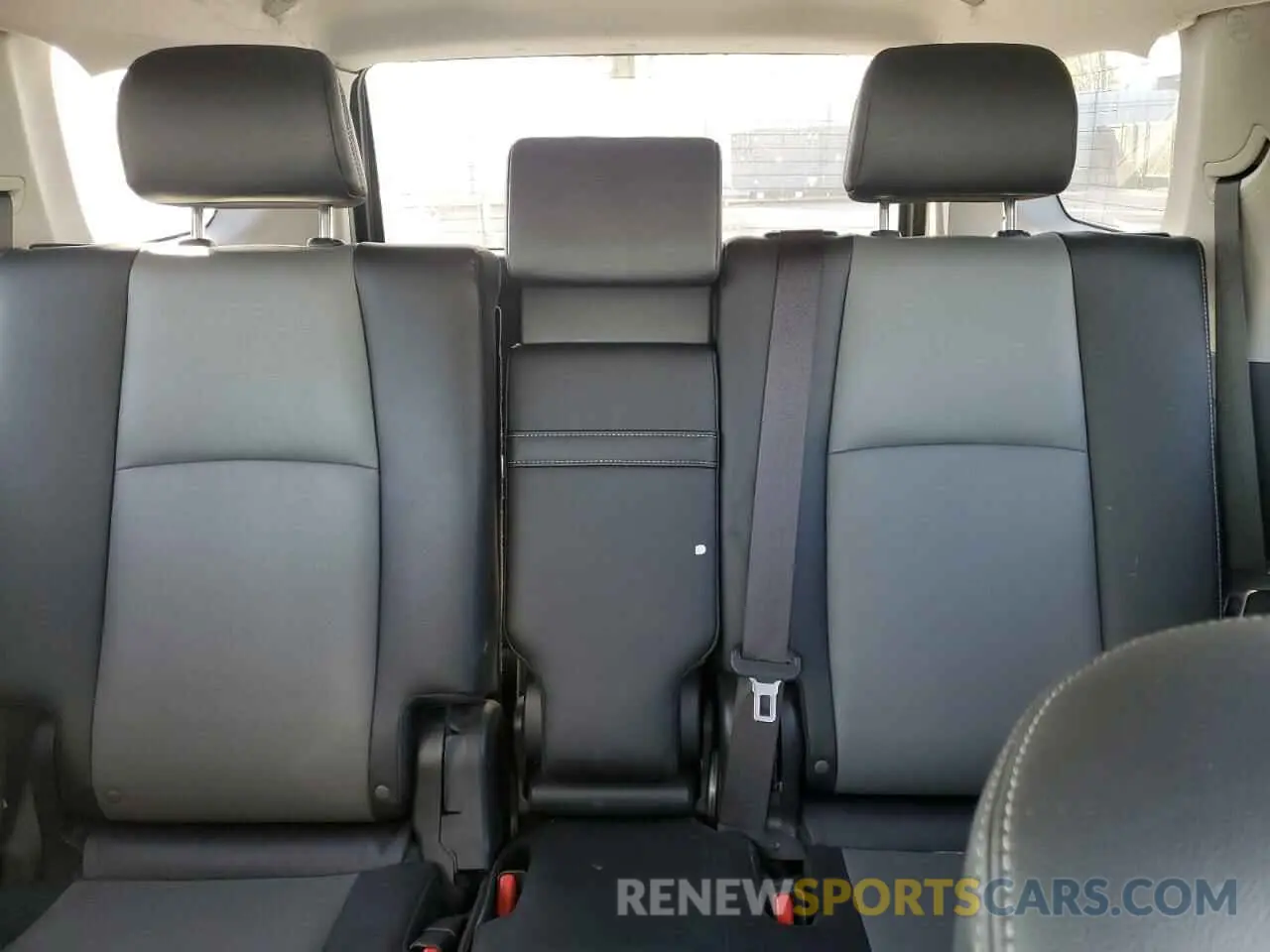 10 fotografías del automóvil dañado JTEBU5JR5K5729121 TOYOTA 4RUNNER 2019