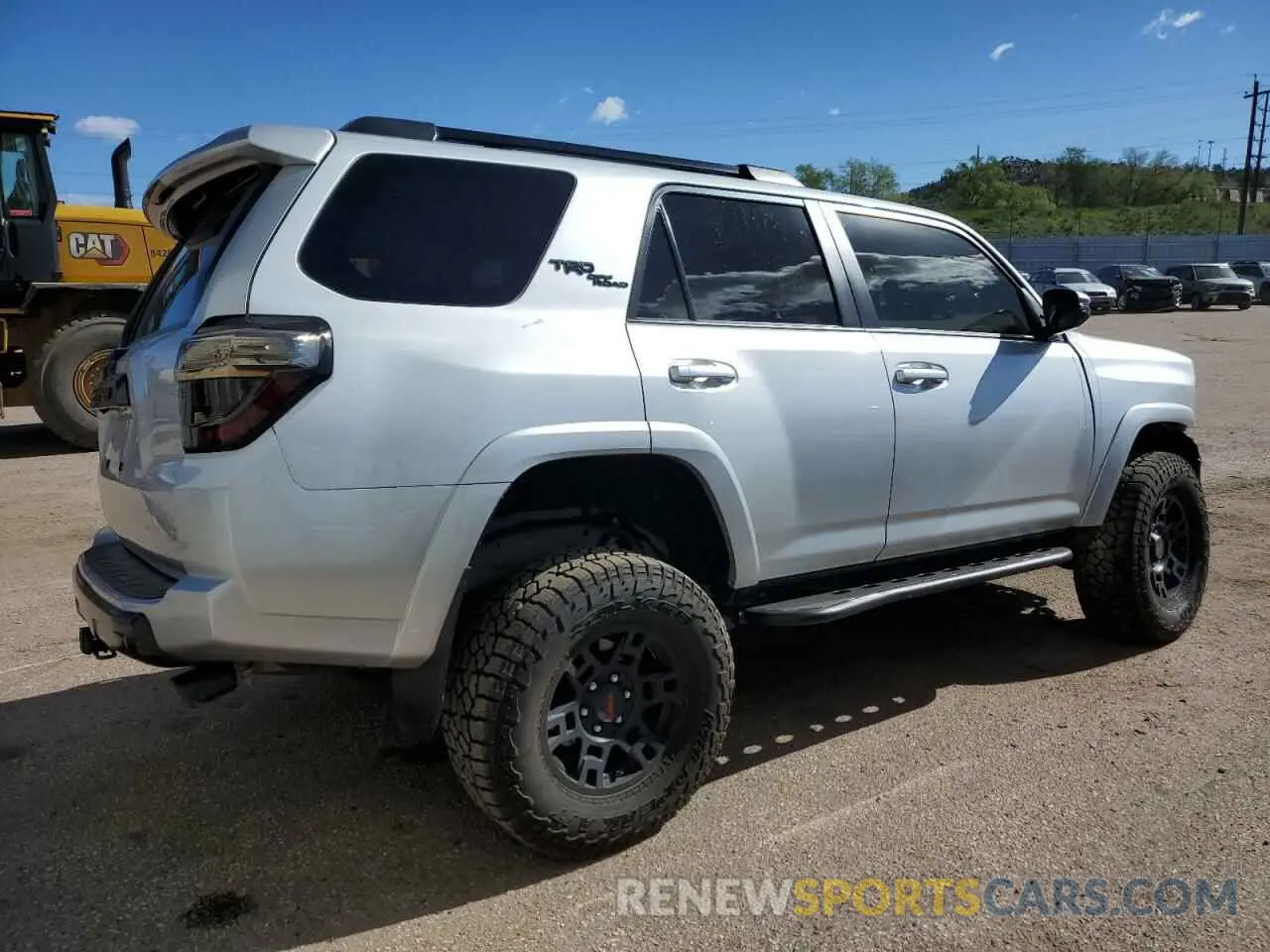 3 fotografías del automóvil dañado JTEBU5JR6K5652856 TOYOTA 4RUNNER 2019