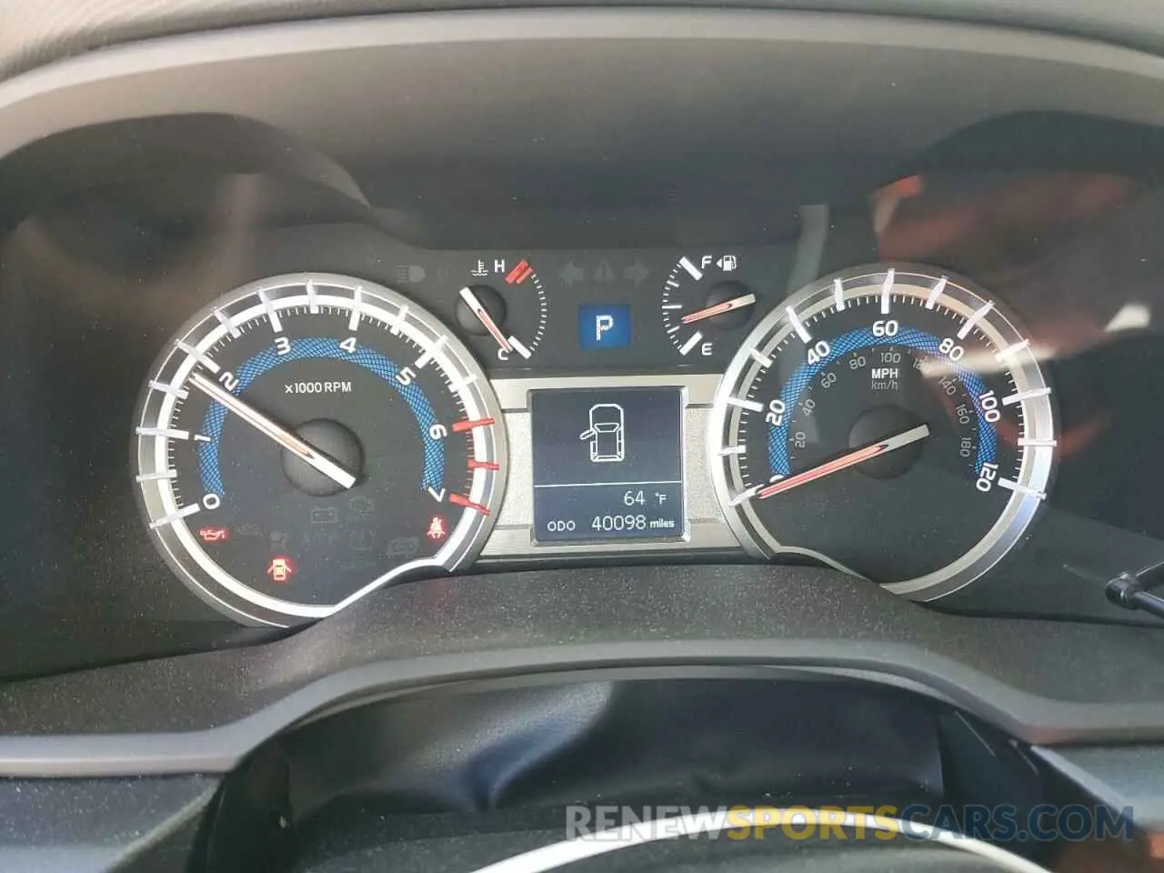 9 fotografías del automóvil dañado JTEBU5JR6K5652856 TOYOTA 4RUNNER 2019