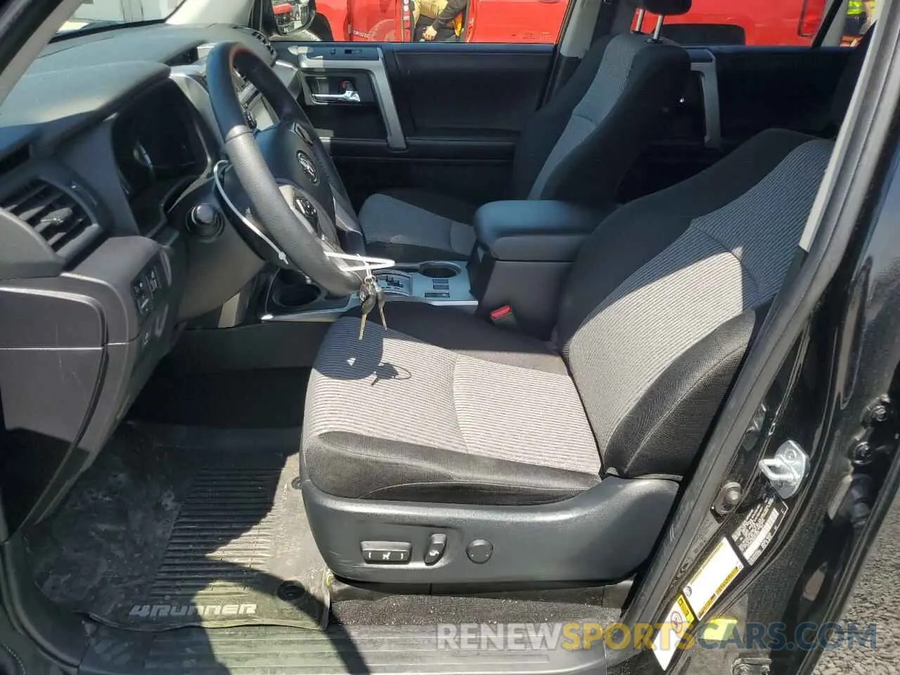 7 fotografías del automóvil dañado JTEBU5JR6K5672508 TOYOTA 4RUNNER 2019