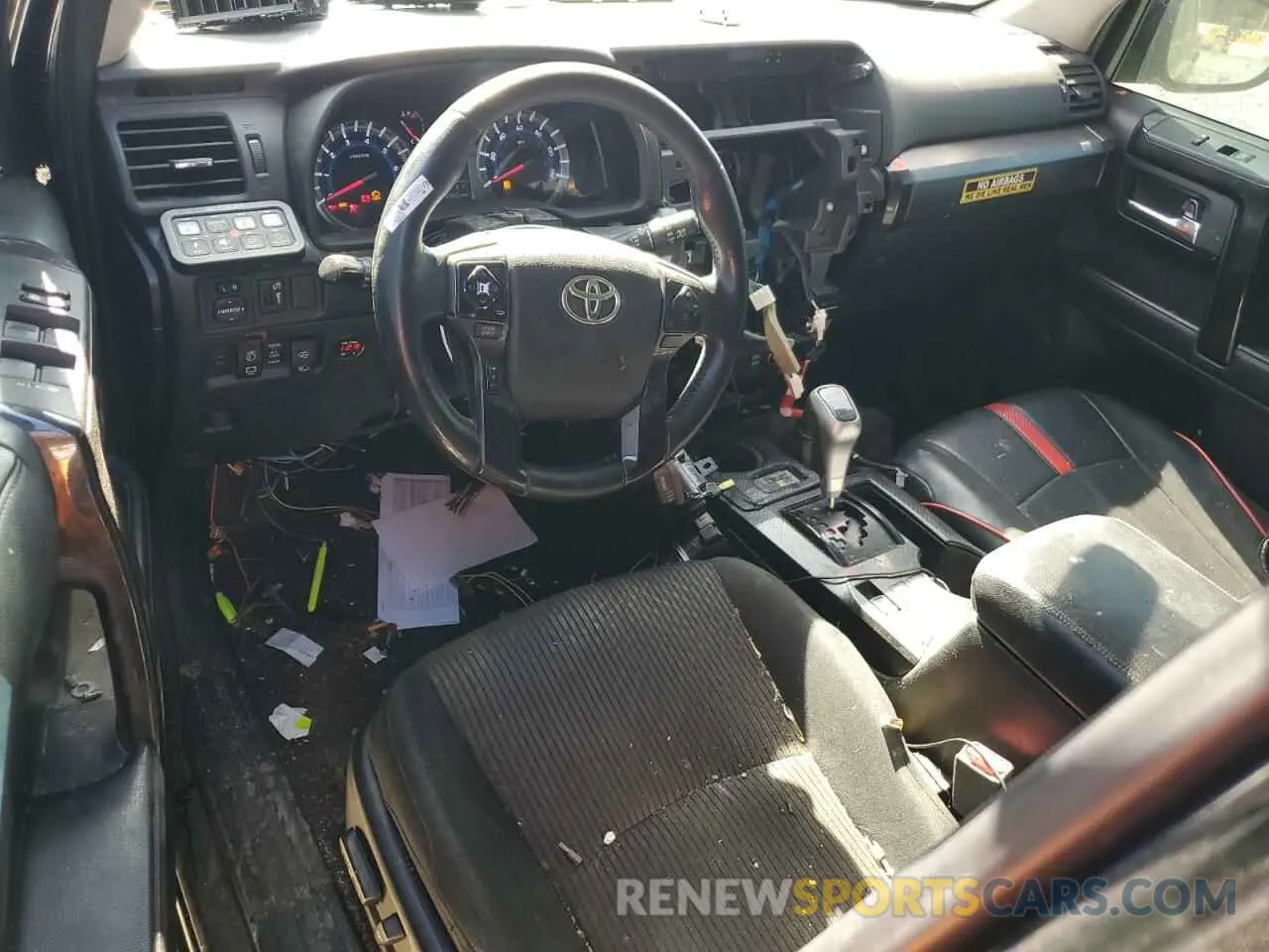 8 fotografías del automóvil dañado JTEBU5JR6K5687347 TOYOTA 4RUNNER 2019