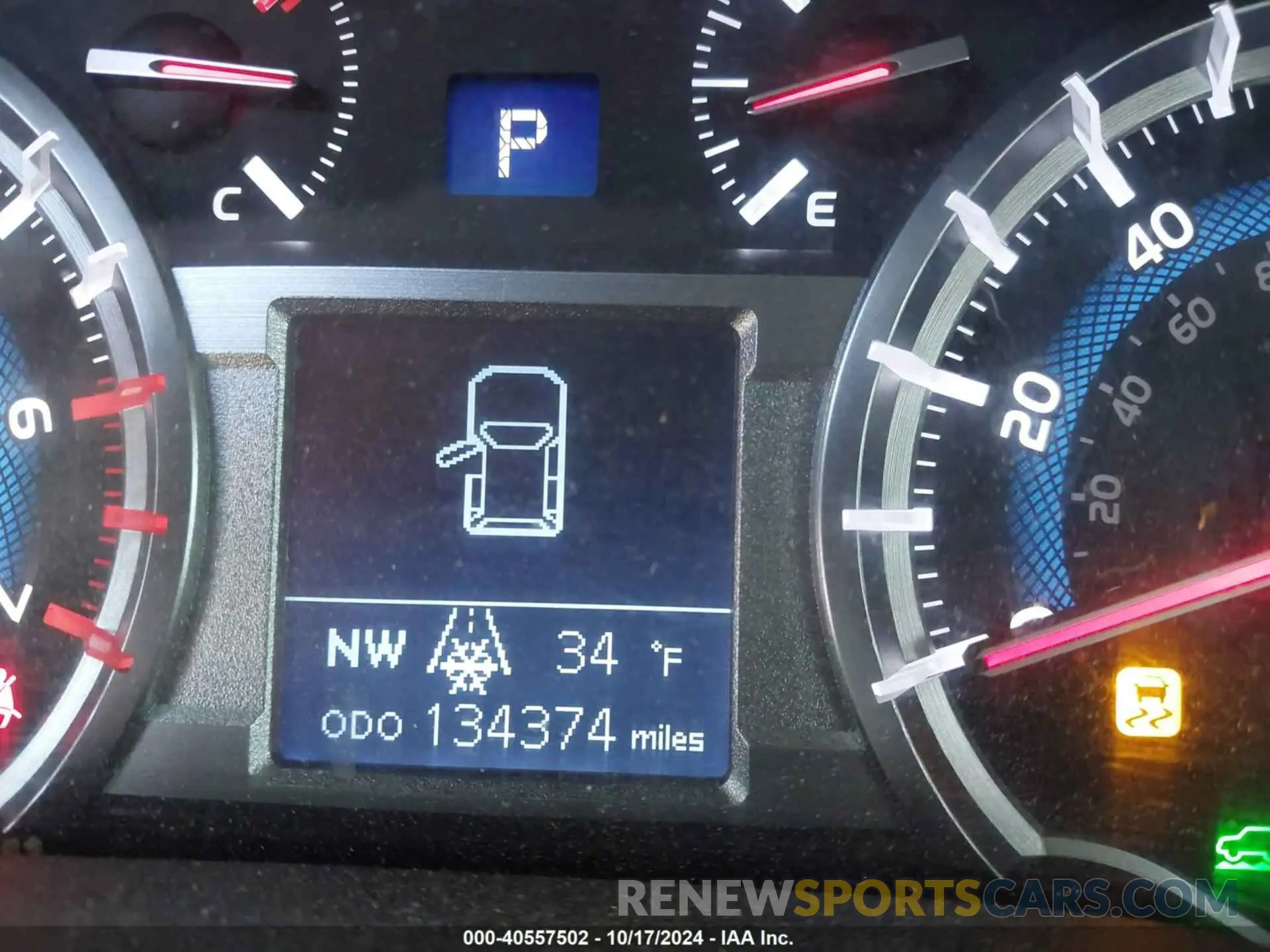15 fotografías del automóvil dañado JTEBU5JR6K5730925 TOYOTA 4RUNNER 2019