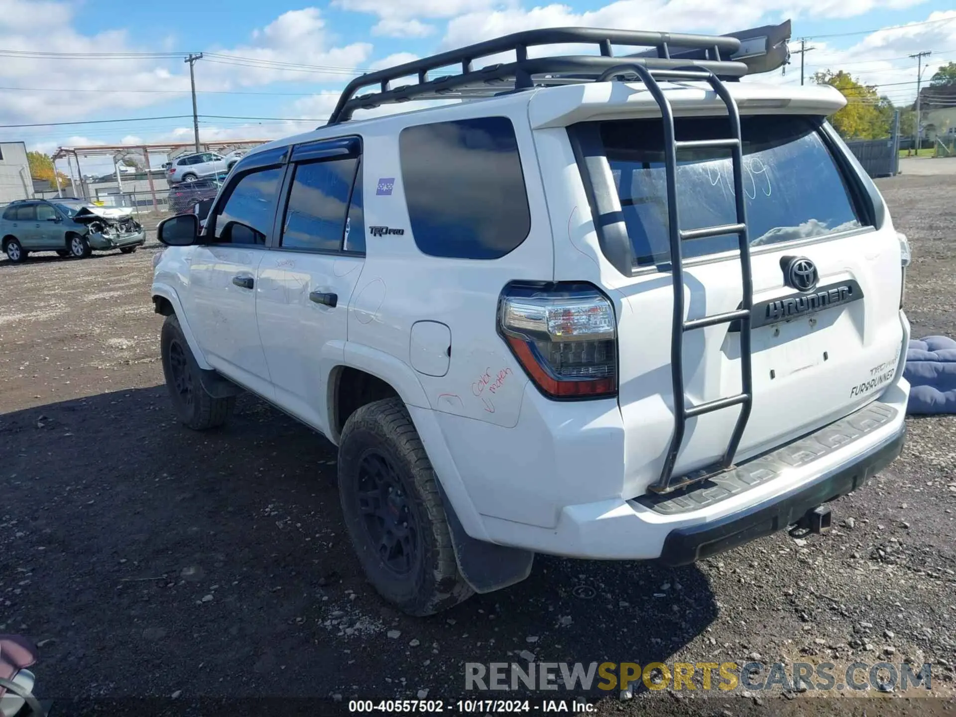 3 fotografías del automóvil dañado JTEBU5JR6K5730925 TOYOTA 4RUNNER 2019