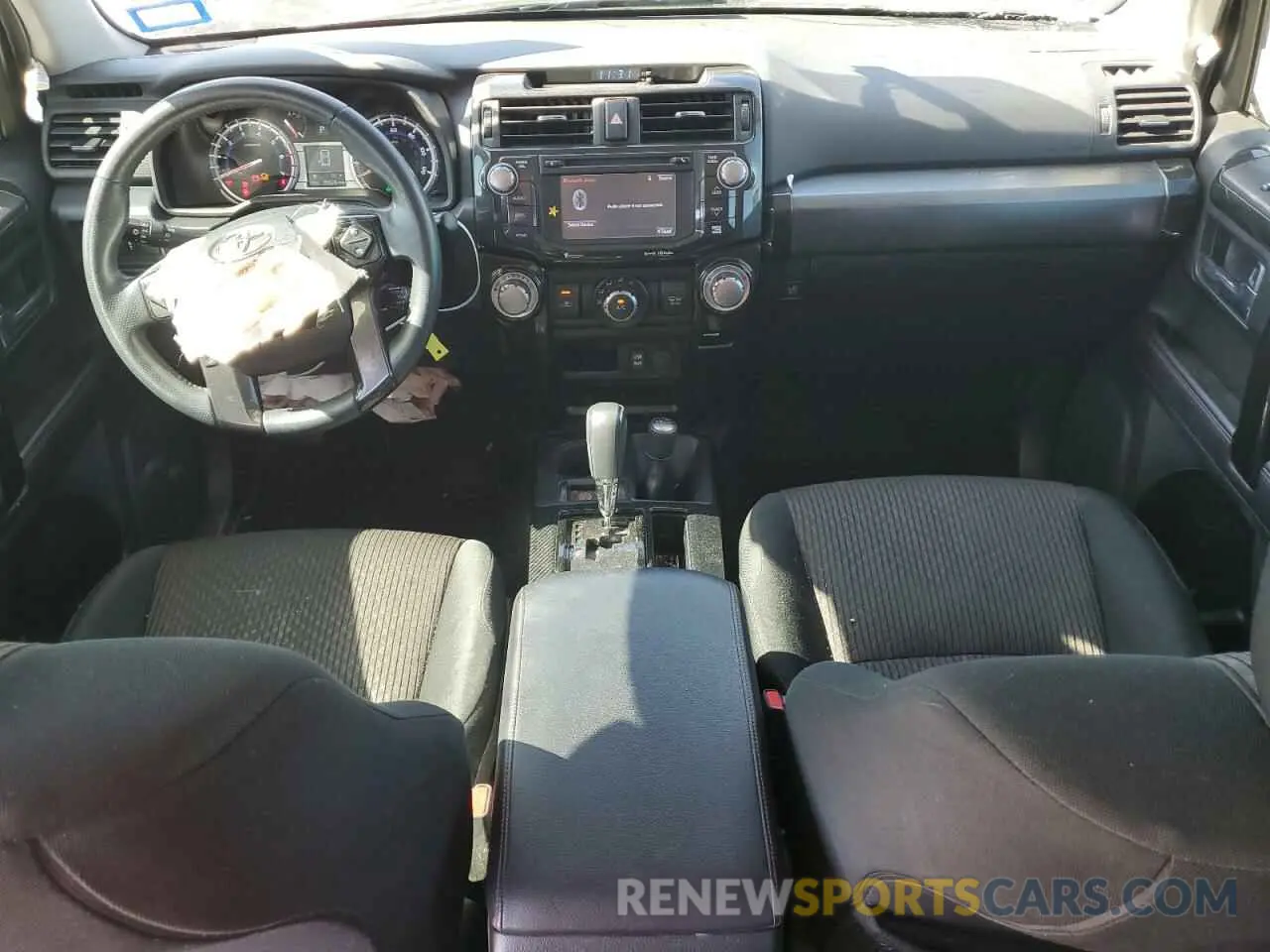 8 fotografías del automóvil dañado JTEBU5JR6K5736675 TOYOTA 4RUNNER 2019
