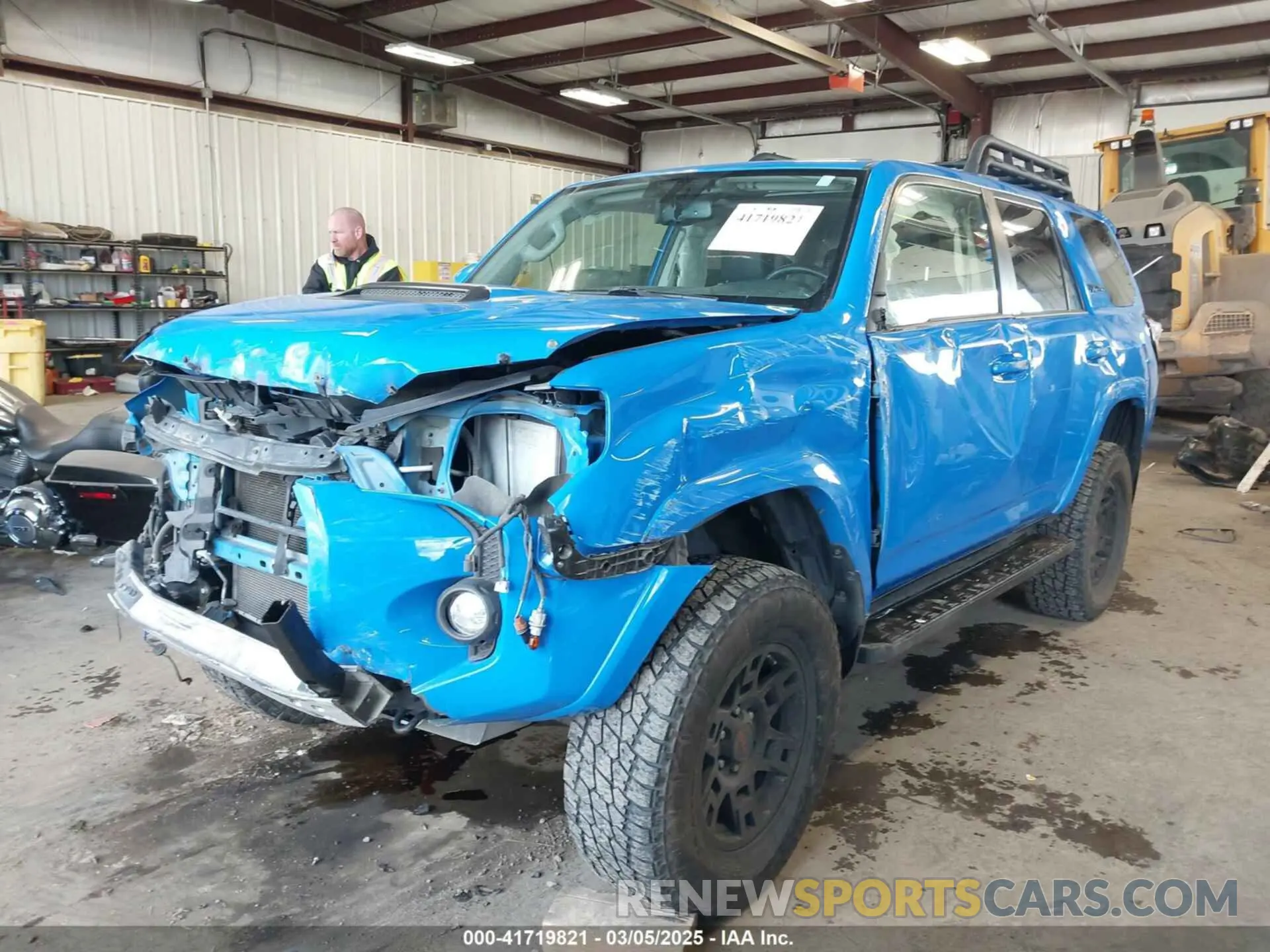 2 fotografías del automóvil dañado JTEBU5JR7K5645074 TOYOTA 4RUNNER 2019
