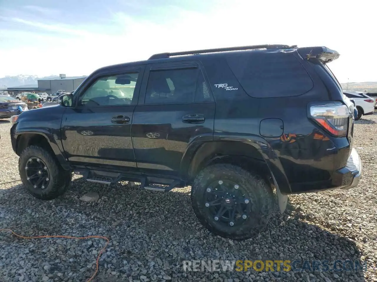 2 fotografías del automóvil dañado JTEBU5JR7K5651554 TOYOTA 4RUNNER 2019
