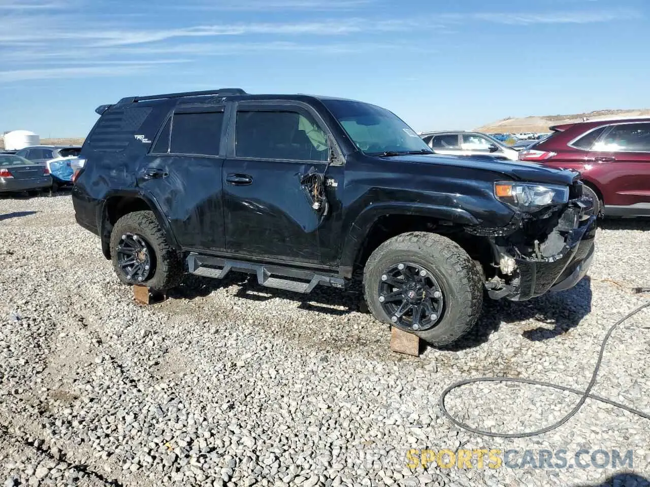 4 fotografías del automóvil dañado JTEBU5JR7K5651554 TOYOTA 4RUNNER 2019