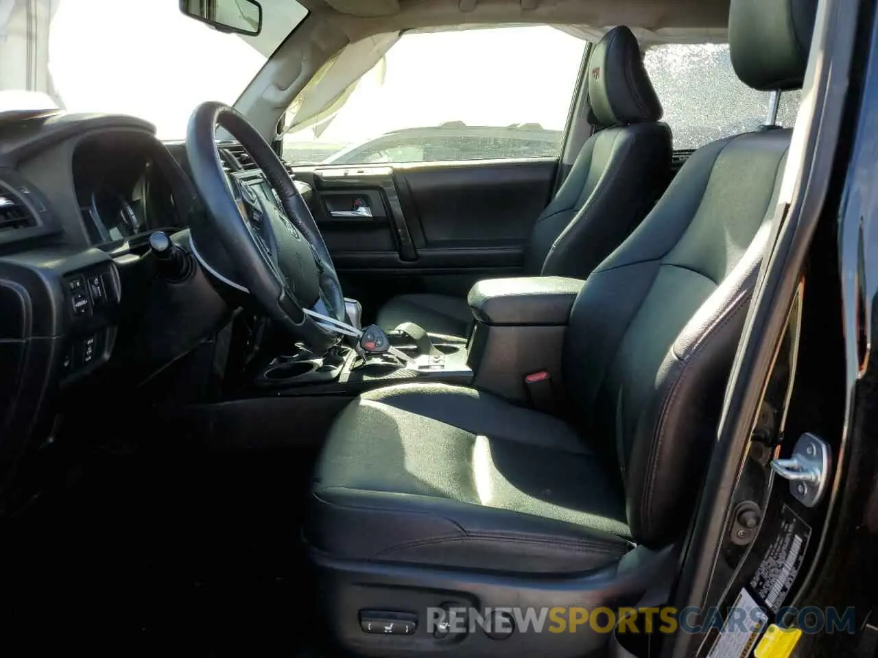 7 fotografías del automóvil dañado JTEBU5JR7K5651554 TOYOTA 4RUNNER 2019