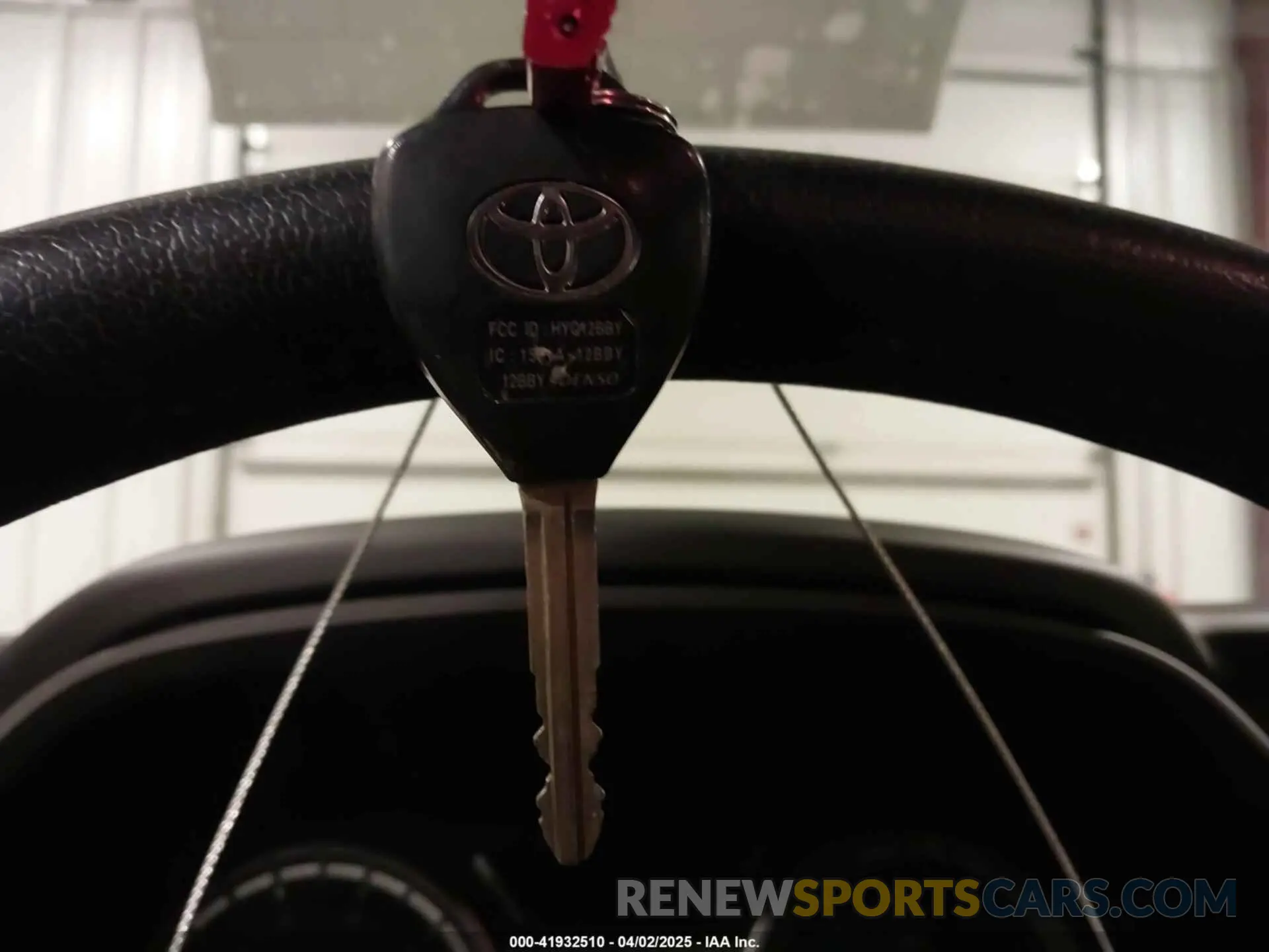 11 fotografías del automóvil dañado JTEBU5JR7K5672873 TOYOTA 4RUNNER 2019