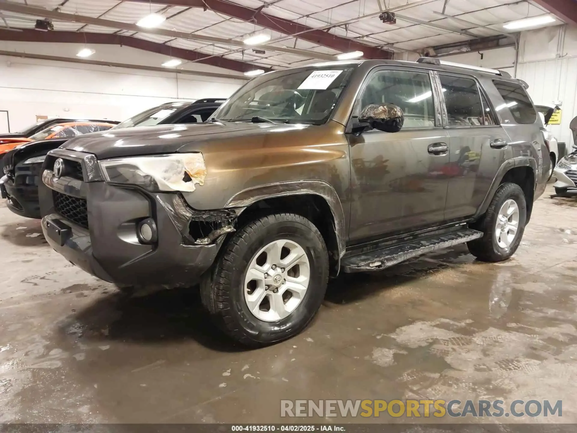 2 fotografías del automóvil dañado JTEBU5JR7K5672873 TOYOTA 4RUNNER 2019