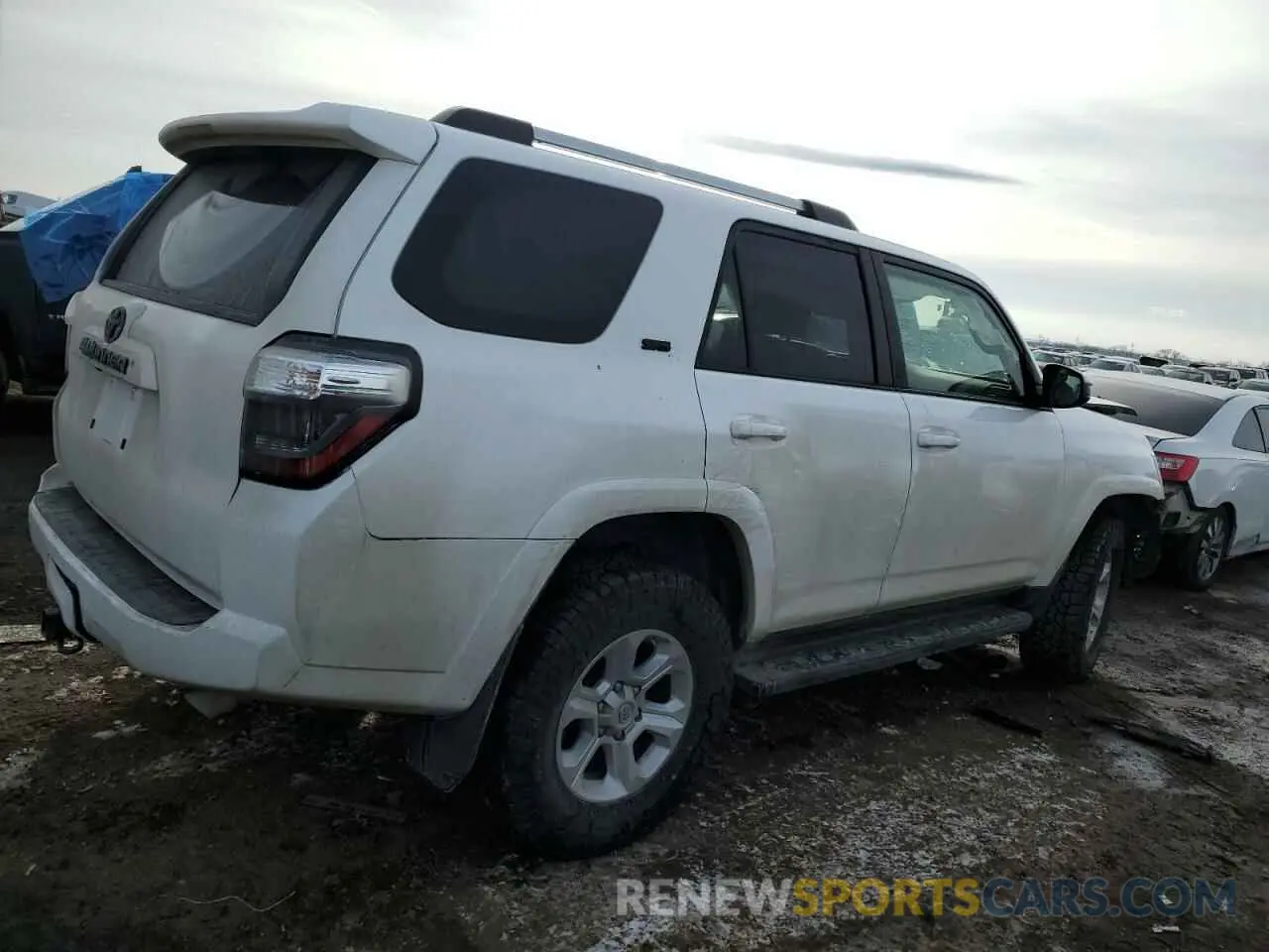 3 fotografías del automóvil dañado JTEBU5JR7K5680472 TOYOTA 4RUNNER 2019