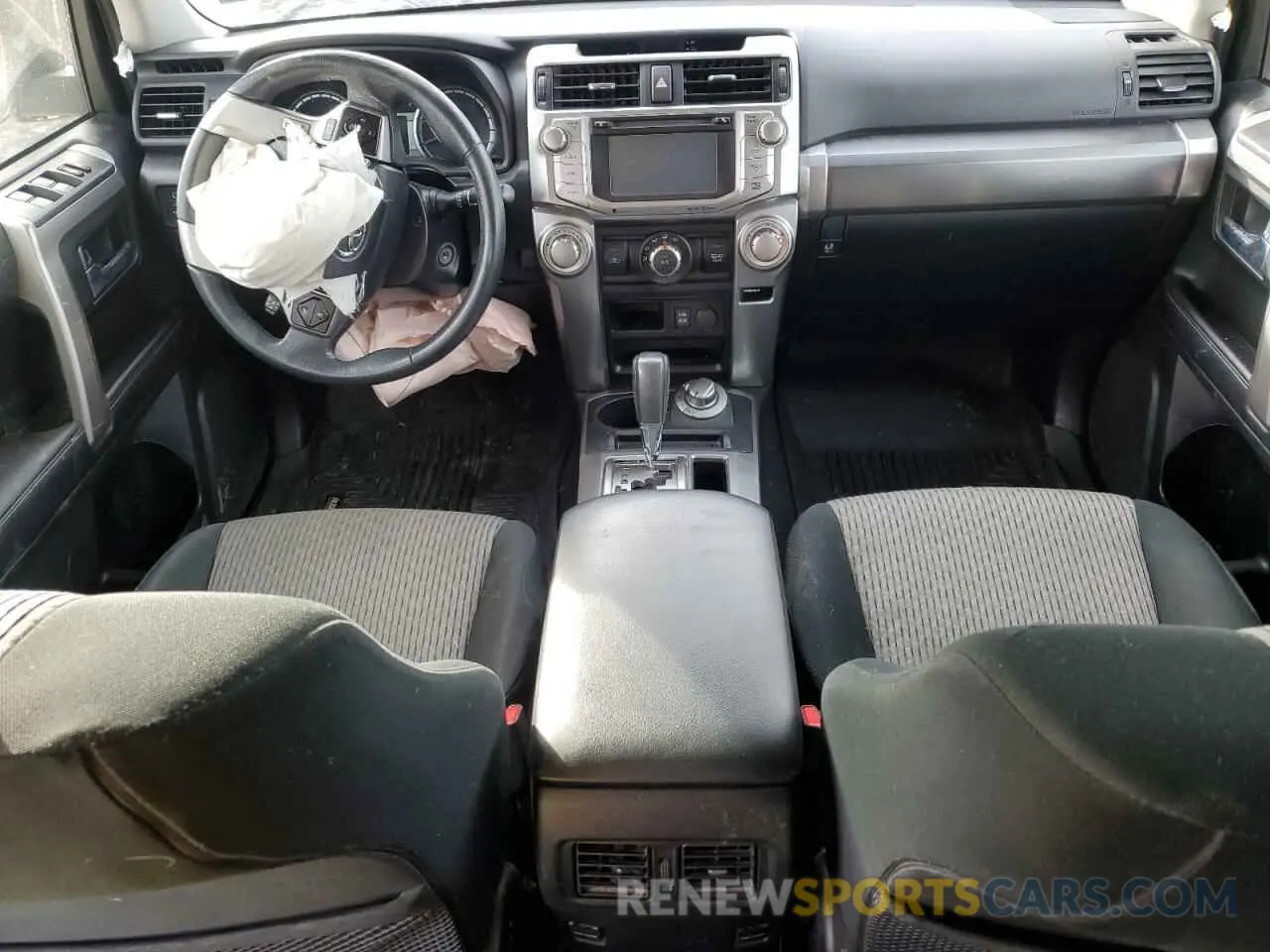 8 fotografías del automóvil dañado JTEBU5JR7K5680472 TOYOTA 4RUNNER 2019