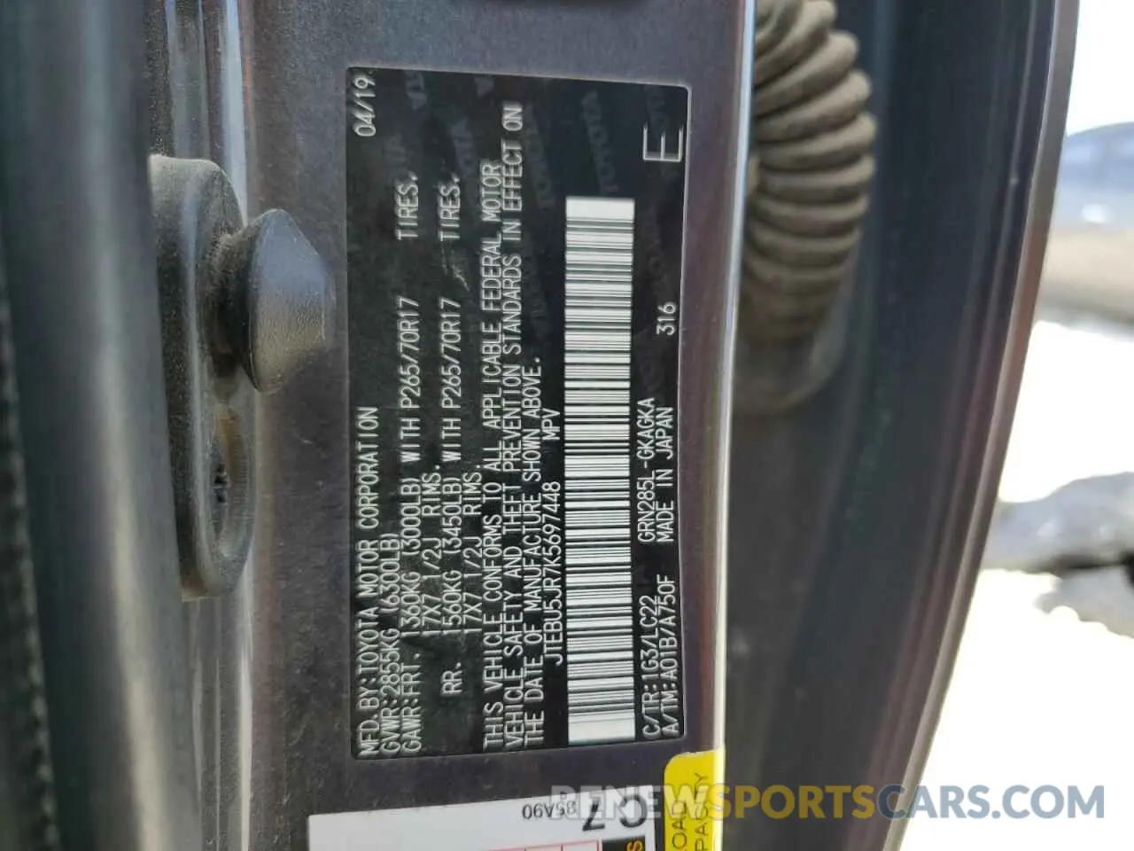 14 fotografías del automóvil dañado JTEBU5JR7K5697448 TOYOTA 4RUNNER 2019