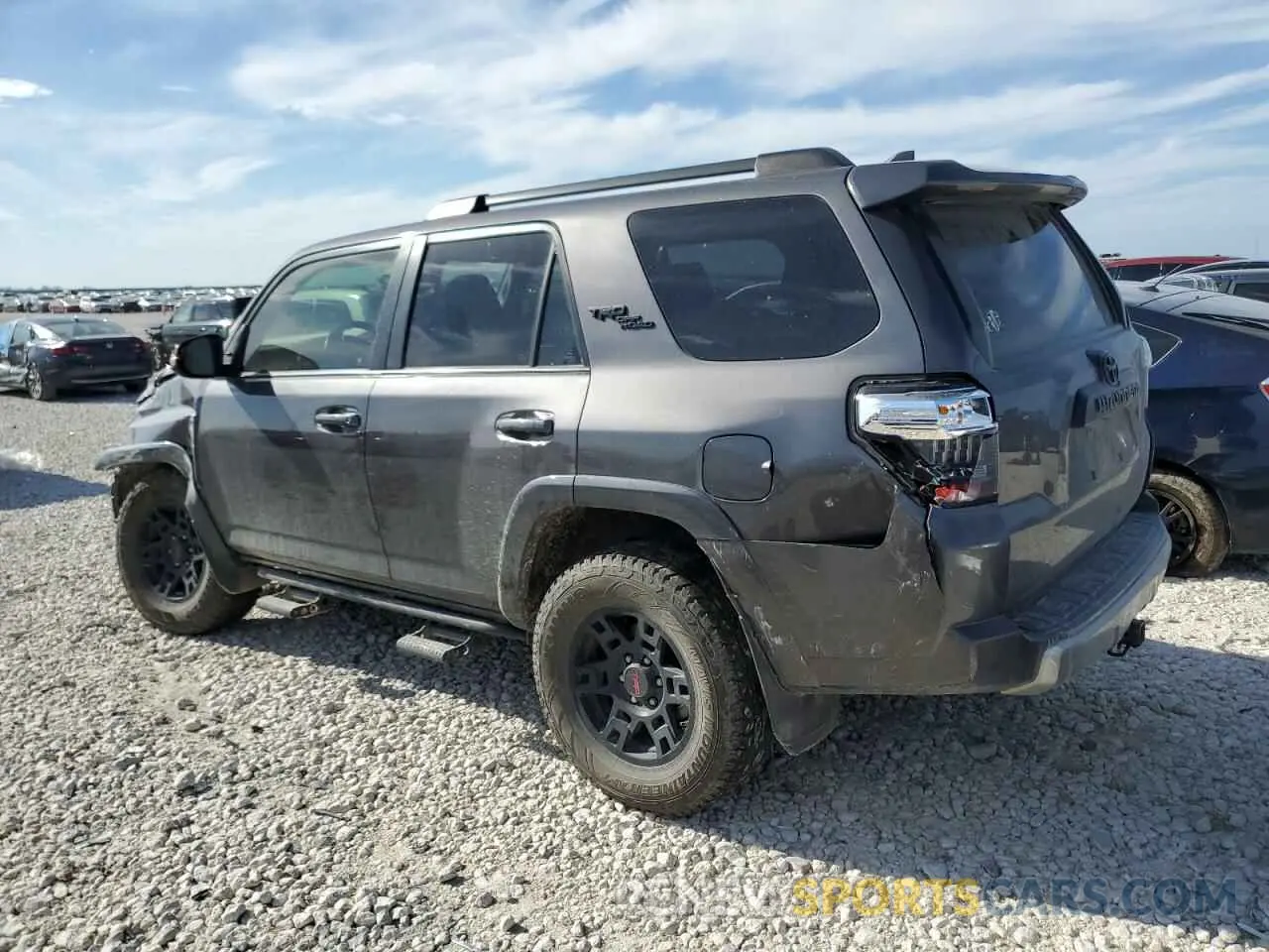 2 fotografías del automóvil dañado JTEBU5JR7K5697448 TOYOTA 4RUNNER 2019