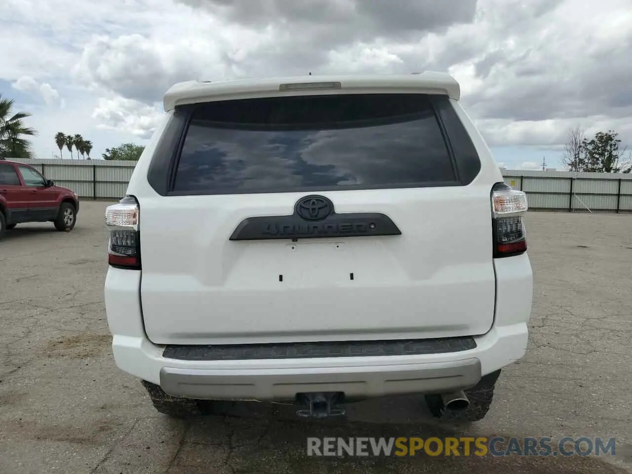 6 fotografías del automóvil dañado JTEBU5JR7K5703538 TOYOTA 4RUNNER 2019