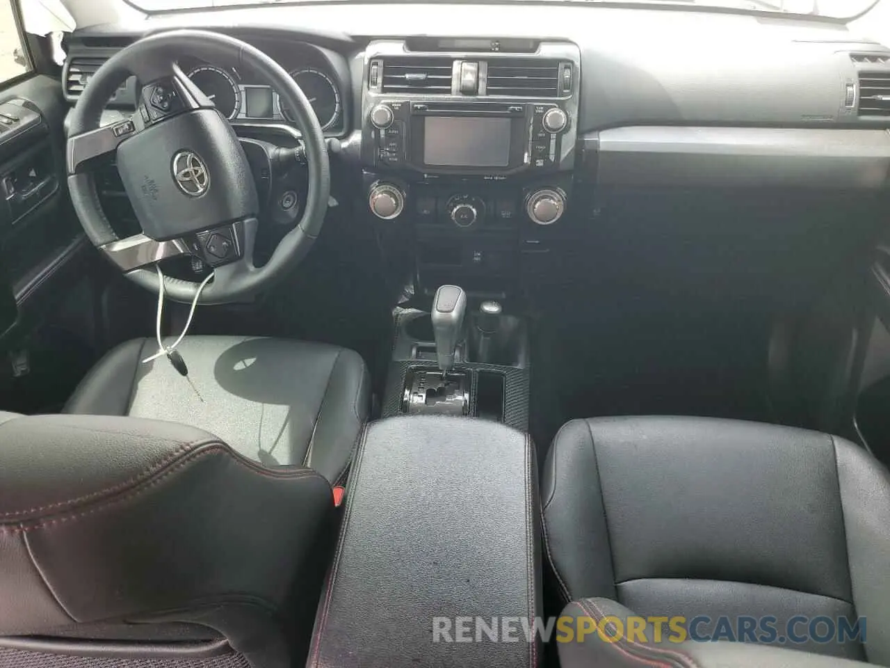 8 fotografías del automóvil dañado JTEBU5JR7K5703538 TOYOTA 4RUNNER 2019