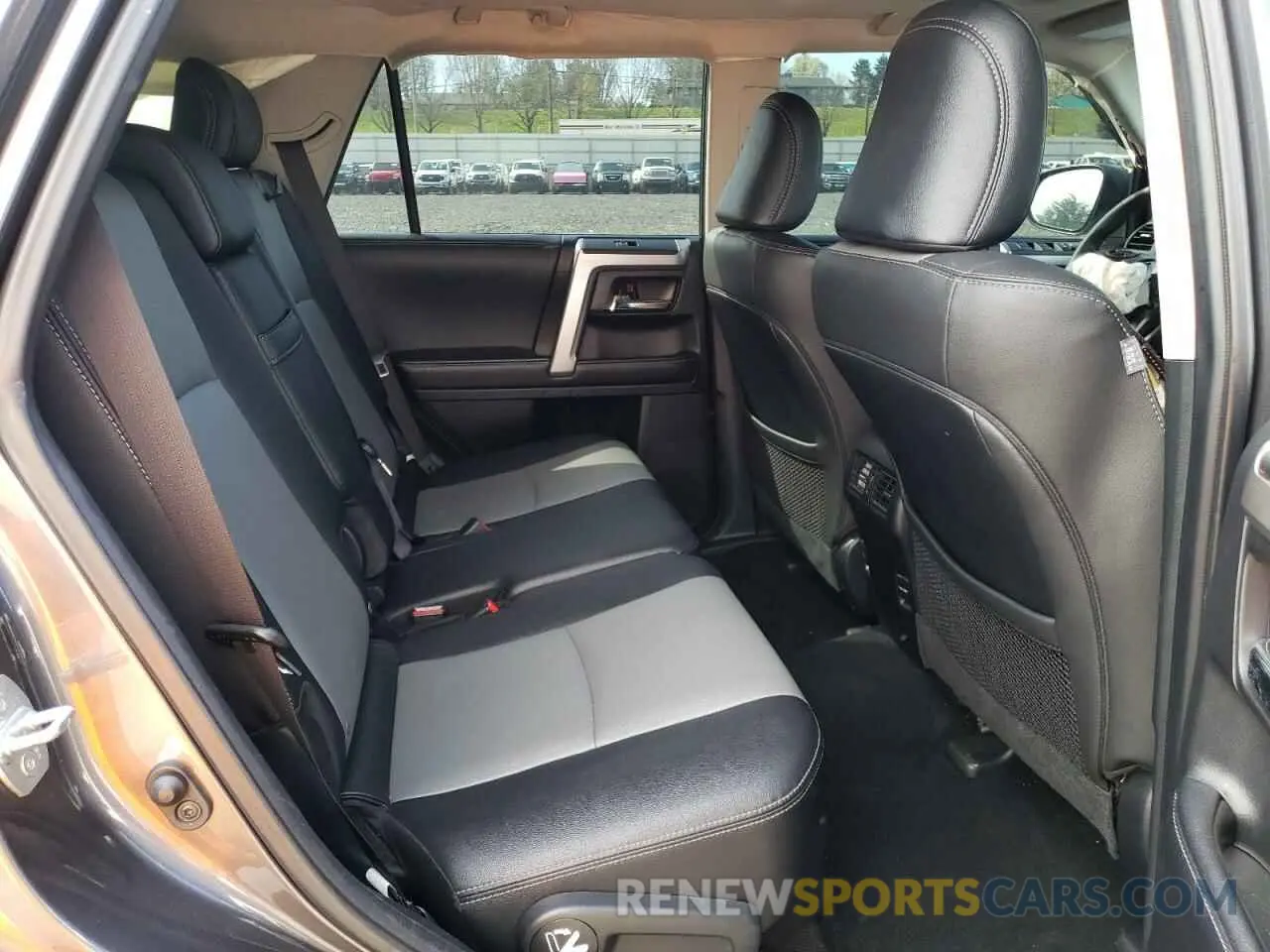 11 fotografías del automóvil dañado JTEBU5JR7K5711008 TOYOTA 4RUNNER 2019
