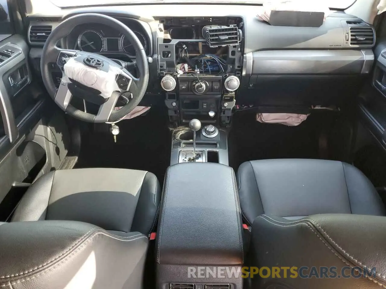 8 fotografías del automóvil dañado JTEBU5JR7K5711008 TOYOTA 4RUNNER 2019