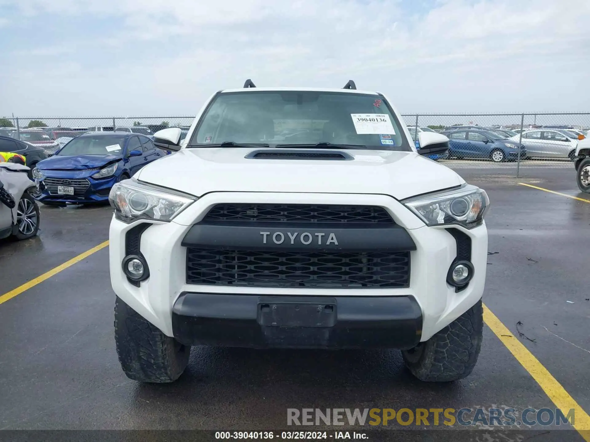 13 fotografías del automóvil dañado JTEBU5JR7K5712028 TOYOTA 4RUNNER 2019