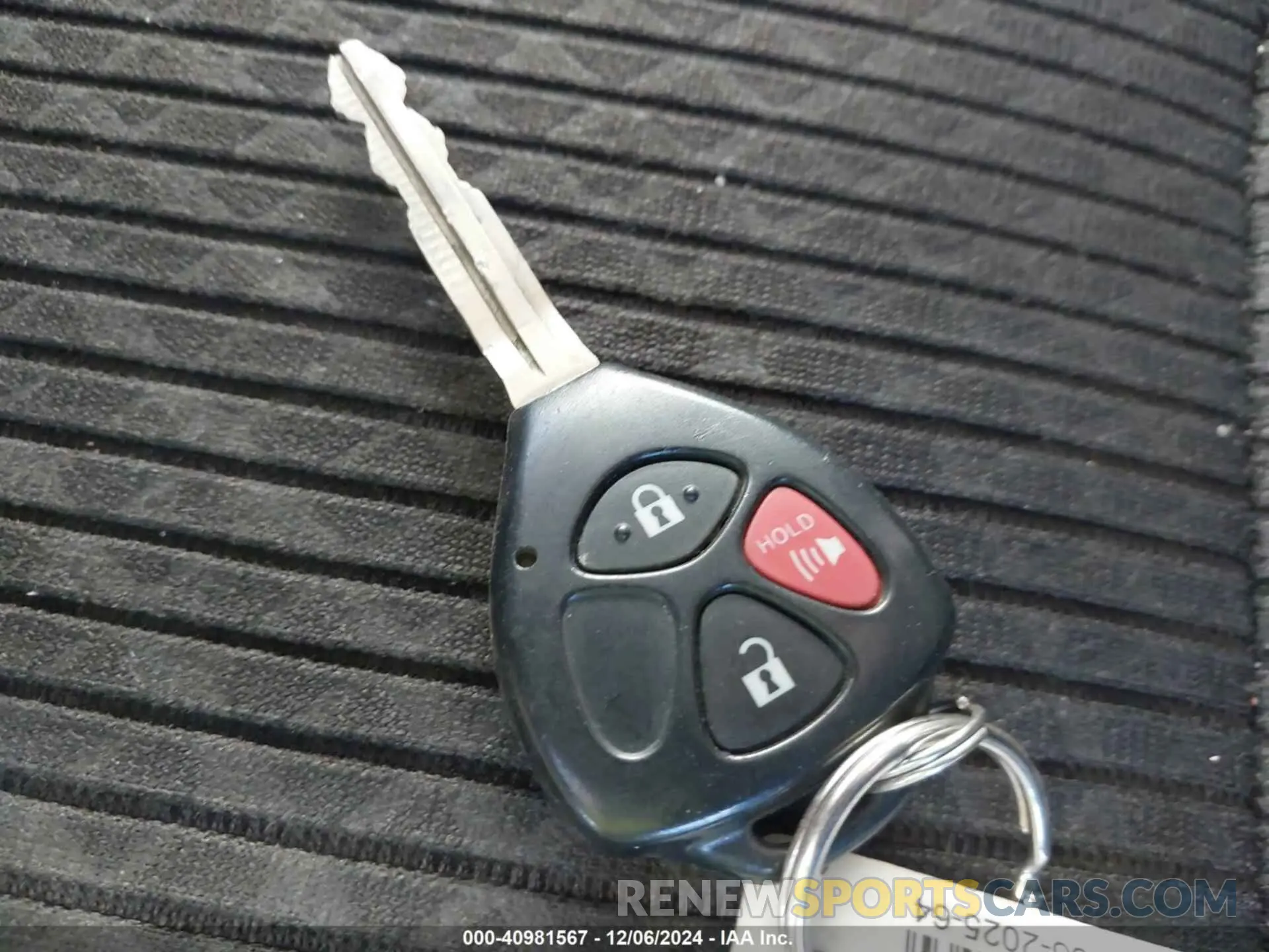 11 fotografías del automóvil dañado JTEBU5JR7K5720842 TOYOTA 4RUNNER 2019