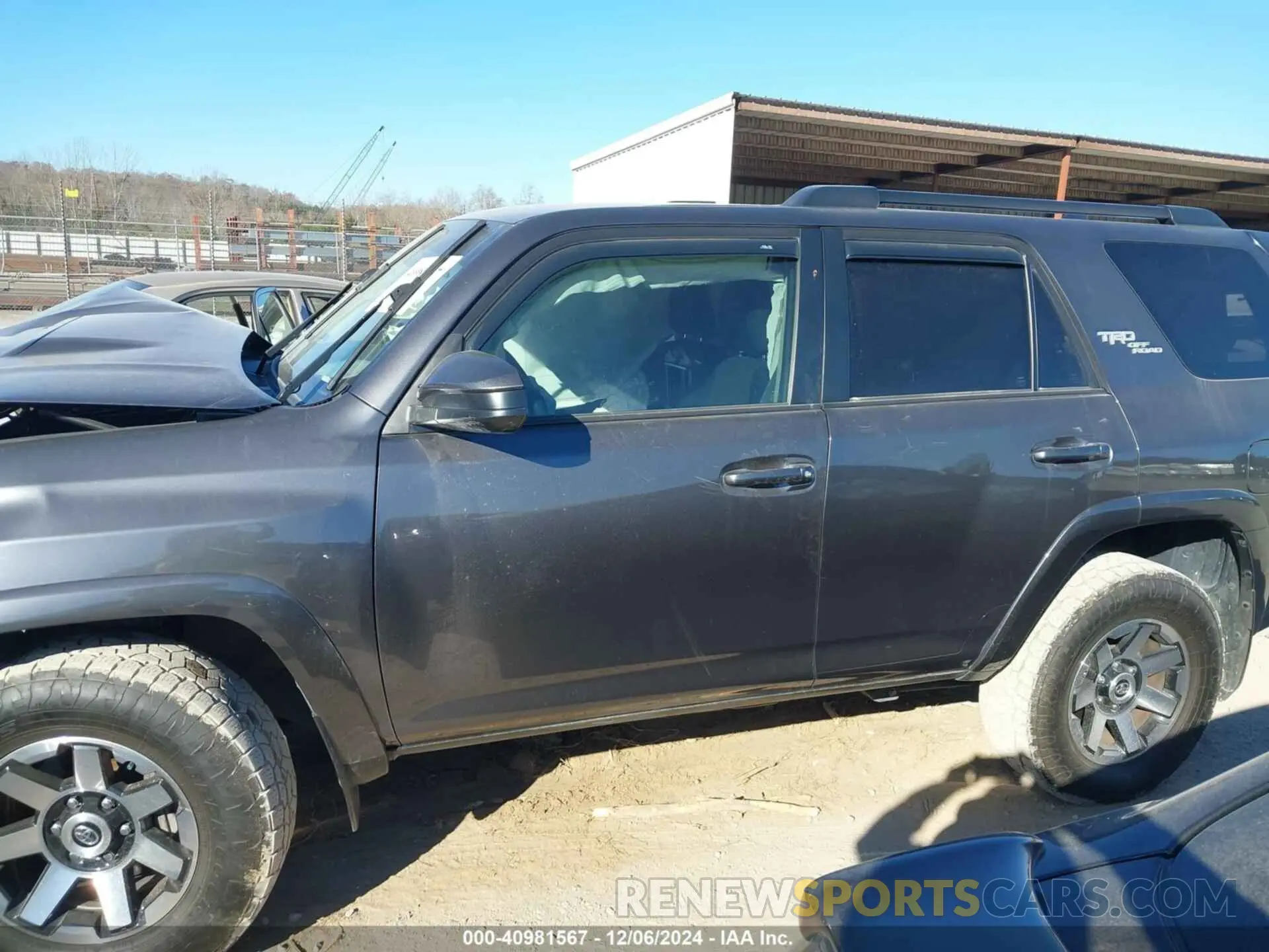 14 fotografías del automóvil dañado JTEBU5JR7K5720842 TOYOTA 4RUNNER 2019