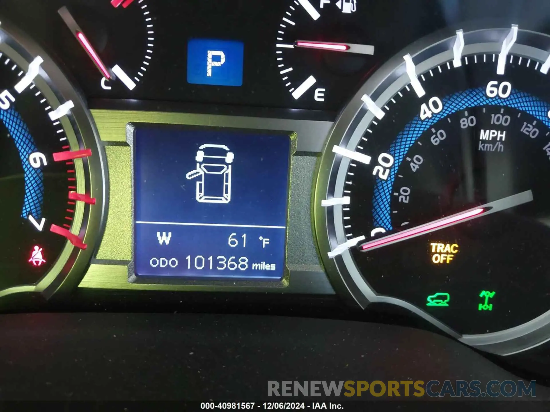 7 fotografías del automóvil dañado JTEBU5JR7K5720842 TOYOTA 4RUNNER 2019