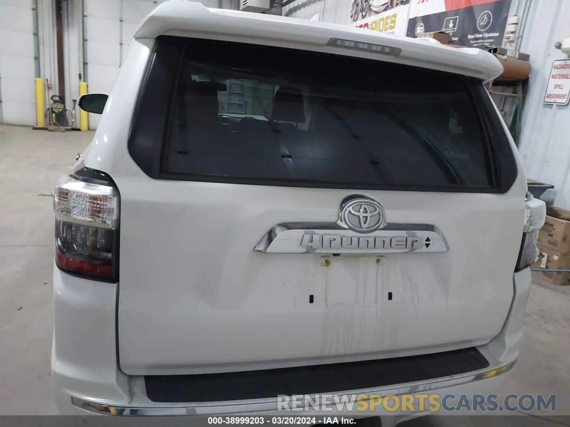16 fotografías del automóvil dañado JTEBU5JR8K5635248 TOYOTA 4RUNNER 2019