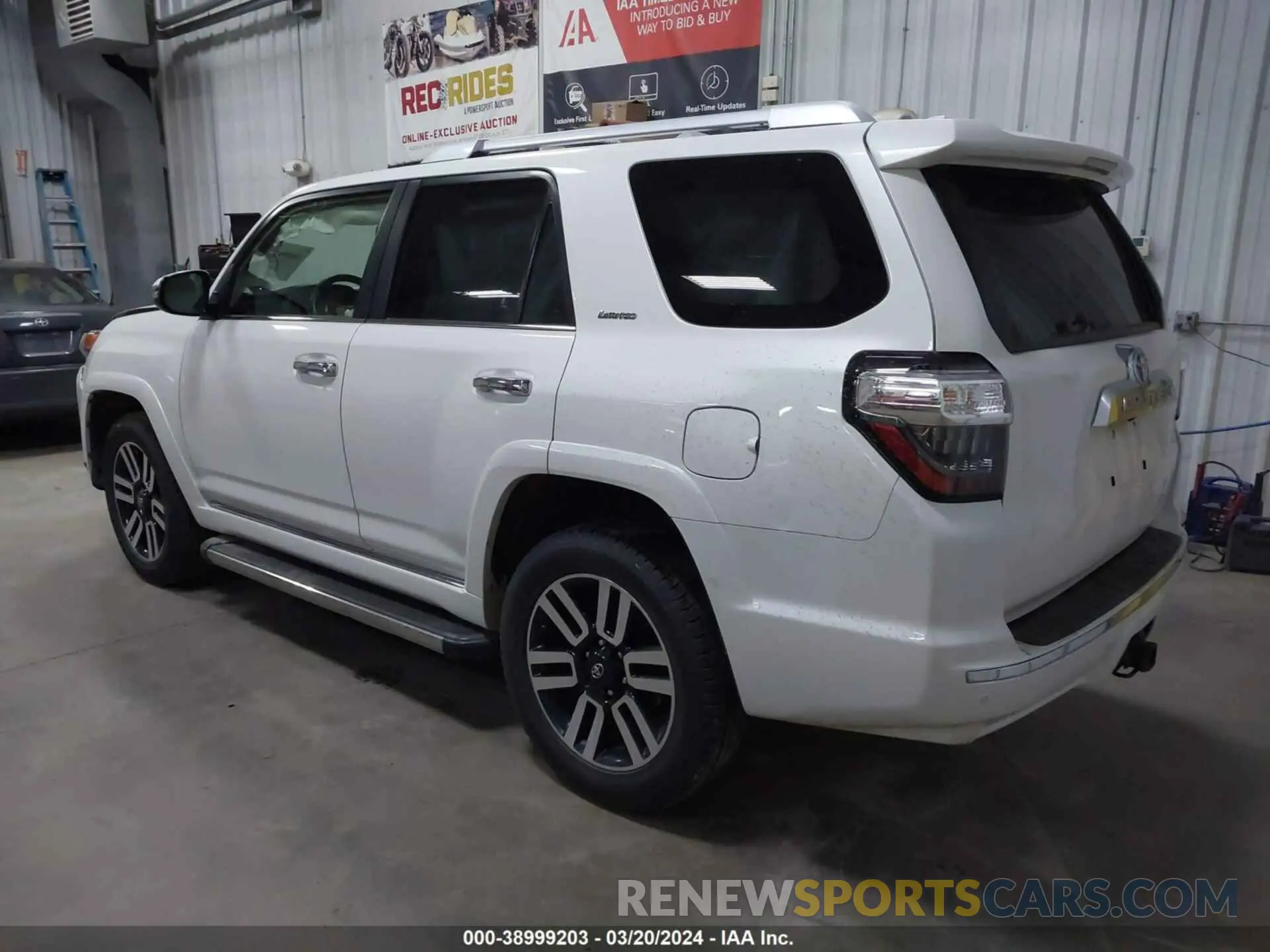 3 fotografías del automóvil dañado JTEBU5JR8K5635248 TOYOTA 4RUNNER 2019