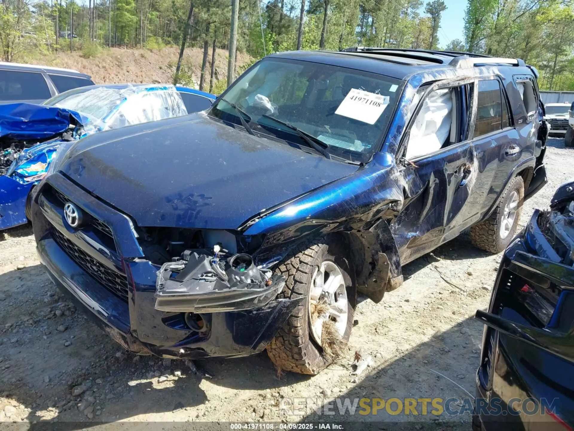 2 fotografías del automóvil dañado JTEBU5JR8K5644290 TOYOTA 4RUNNER 2019