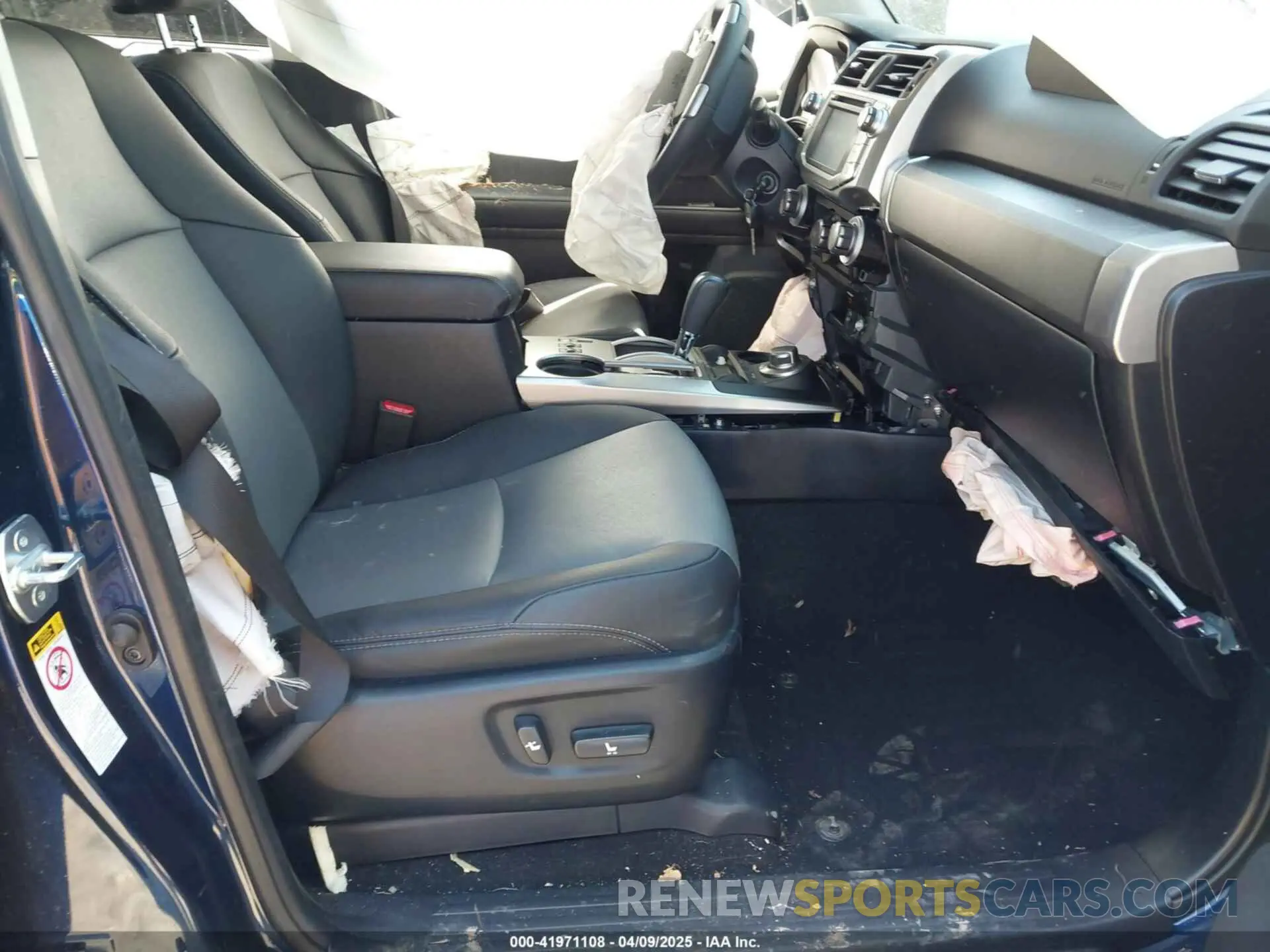 5 fotografías del automóvil dañado JTEBU5JR8K5644290 TOYOTA 4RUNNER 2019