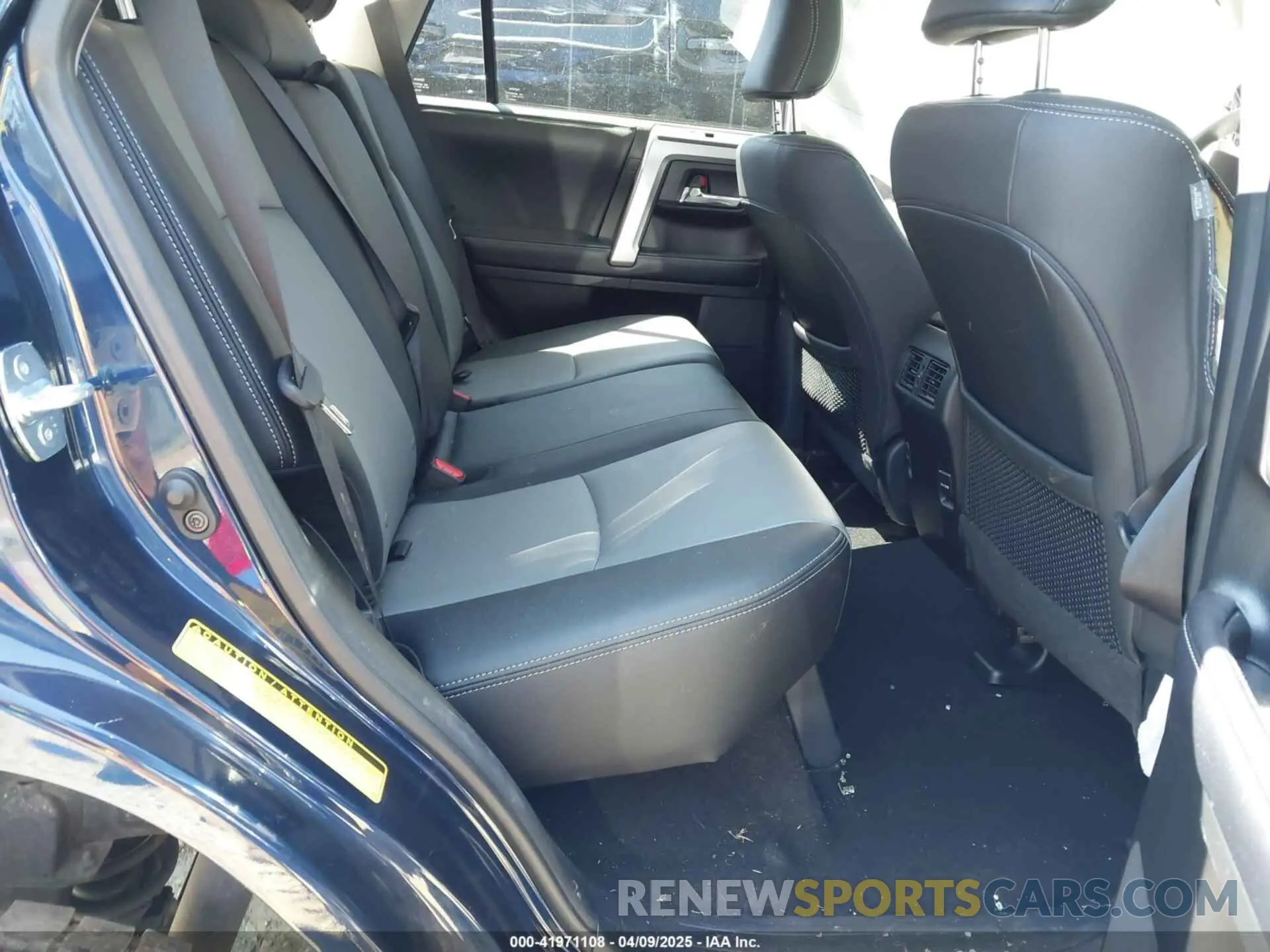 8 fotografías del automóvil dañado JTEBU5JR8K5644290 TOYOTA 4RUNNER 2019