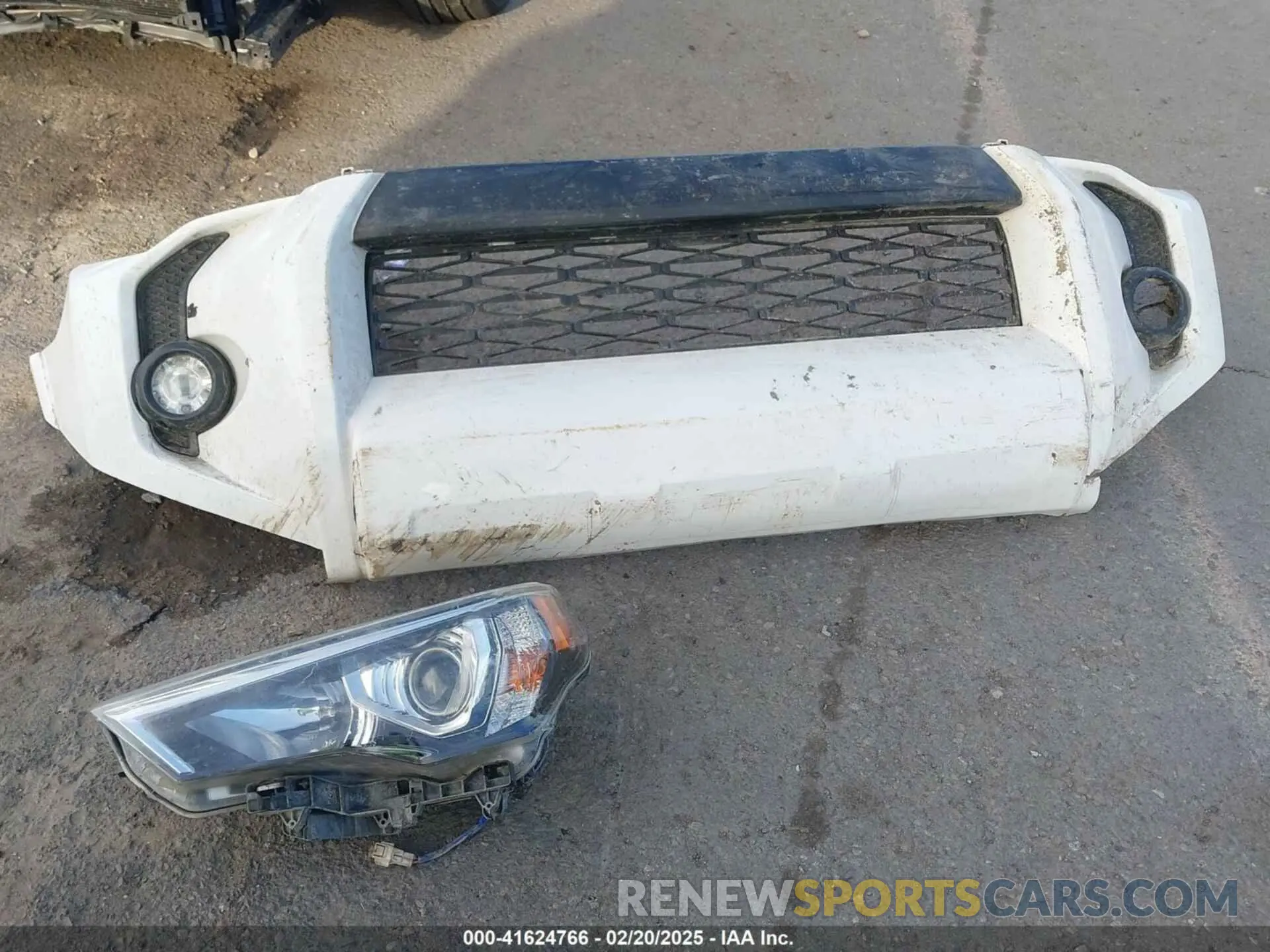12 fotografías del automóvil dañado JTEBU5JR8K5644399 TOYOTA 4RUNNER 2019