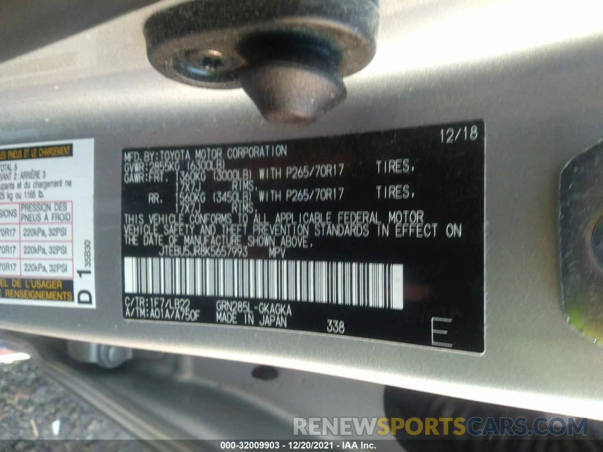 9 fotografías del automóvil dañado JTEBU5JR8K5657993 TOYOTA 4RUNNER 2019