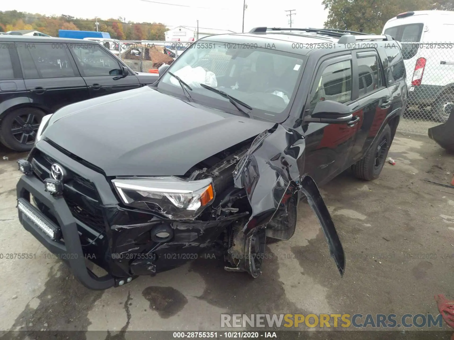 2 fotografías del automóvil dañado JTEBU5JR8K5660358 TOYOTA 4RUNNER 2019