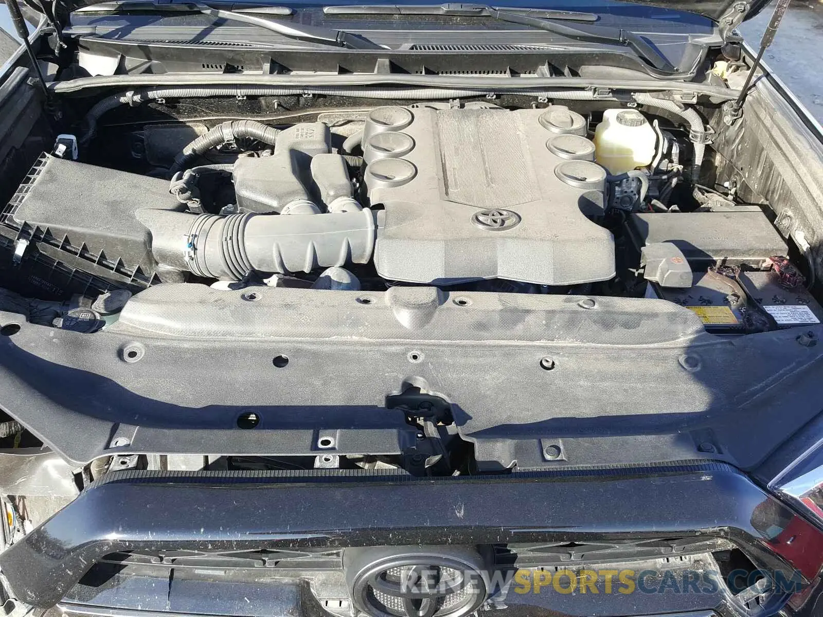 7 fotografías del automóvil dañado JTEBU5JR8K5663003 TOYOTA 4RUNNER 2019