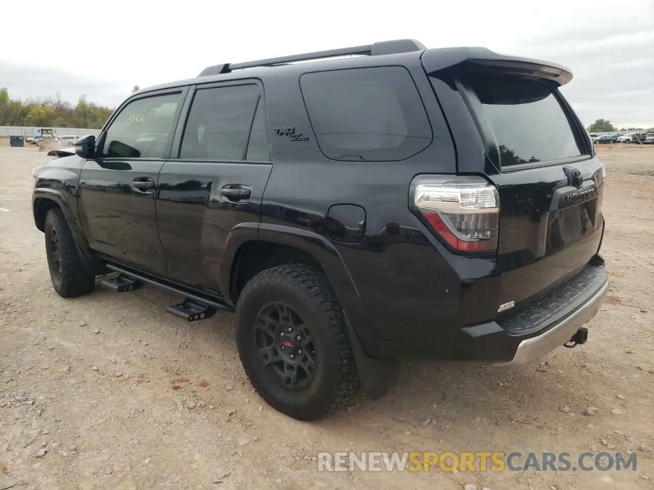 3 fotografías del automóvil dañado JTEBU5JR8K5717965 TOYOTA 4RUNNER 2019