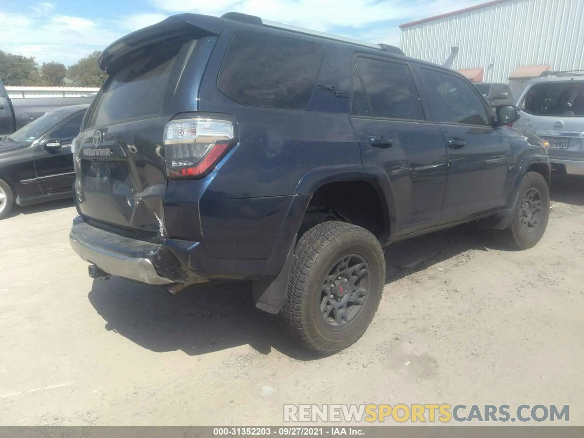 4 fotografías del automóvil dañado JTEBU5JR9K5628521 TOYOTA 4RUNNER 2019