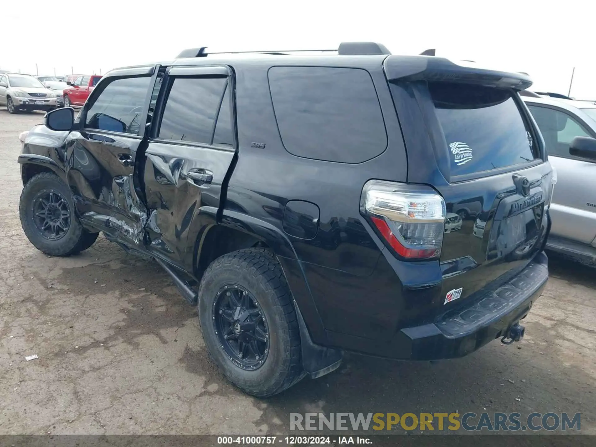 3 fotografías del automóvil dañado JTEBU5JR9K5631144 TOYOTA 4RUNNER 2019