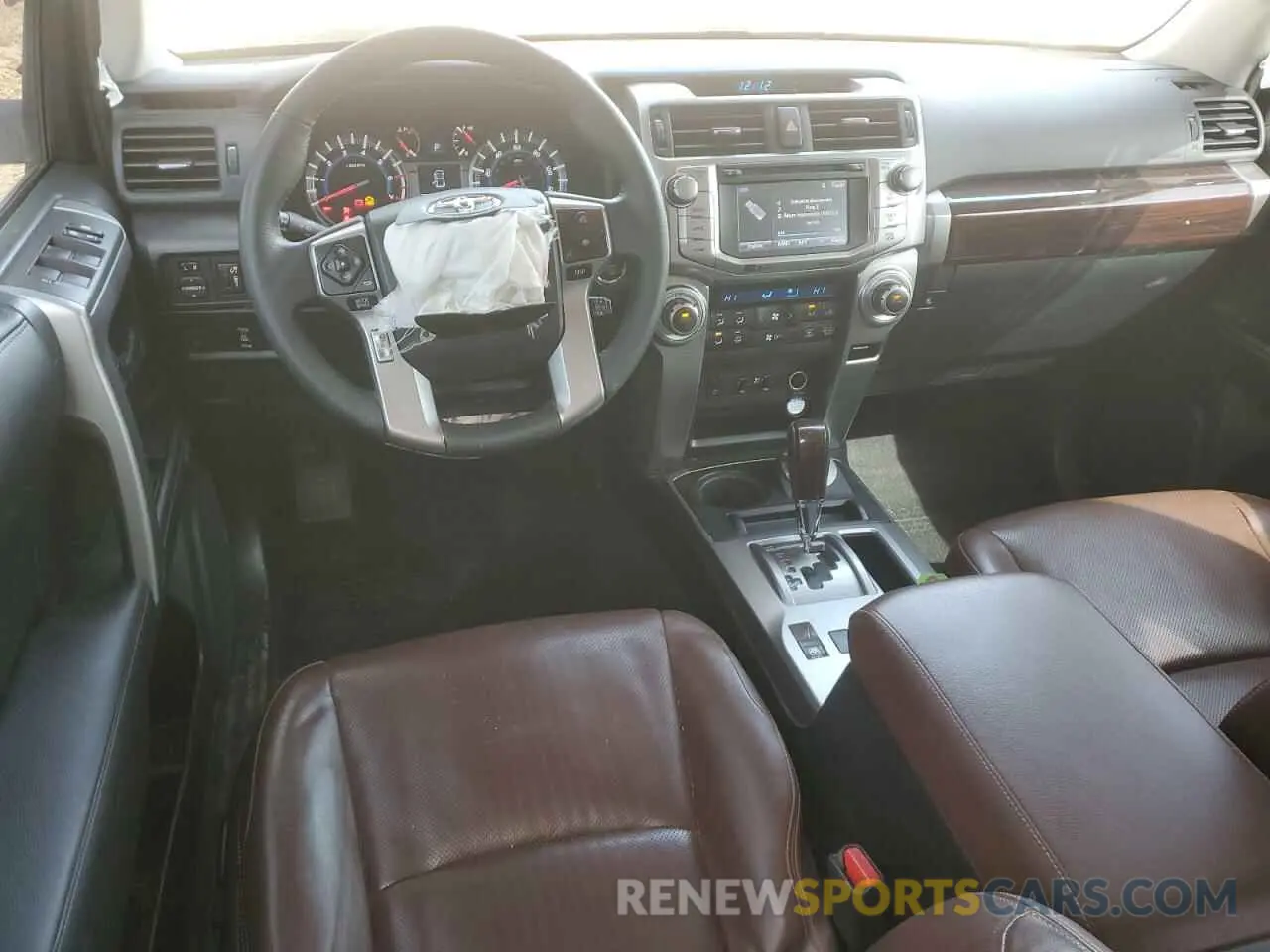8 fotografías del automóvil dañado JTEBU5JR9K5631290 TOYOTA 4RUNNER 2019