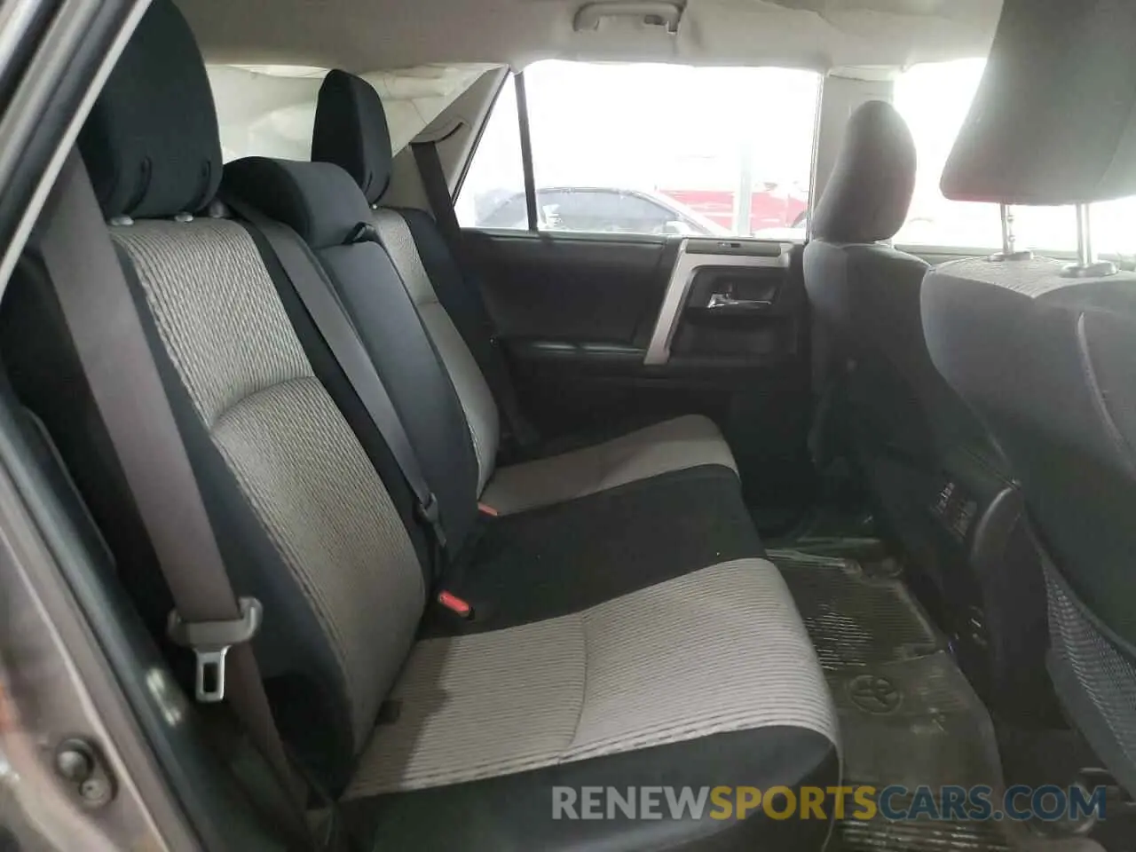 11 fotografías del automóvil dañado JTEBU5JR9K5664290 TOYOTA 4RUNNER 2019