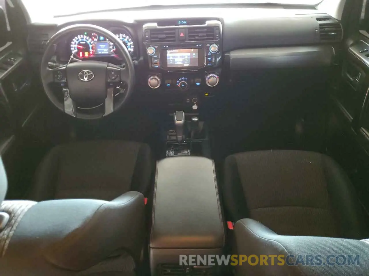 8 fotografías del automóvil dañado JTEBU5JR9K5670378 TOYOTA 4RUNNER 2019