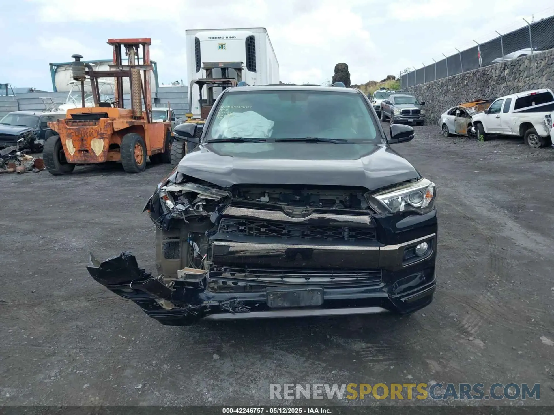 12 fotografías del automóvil dañado JTEBU5JR9K5672857 TOYOTA 4RUNNER 2019