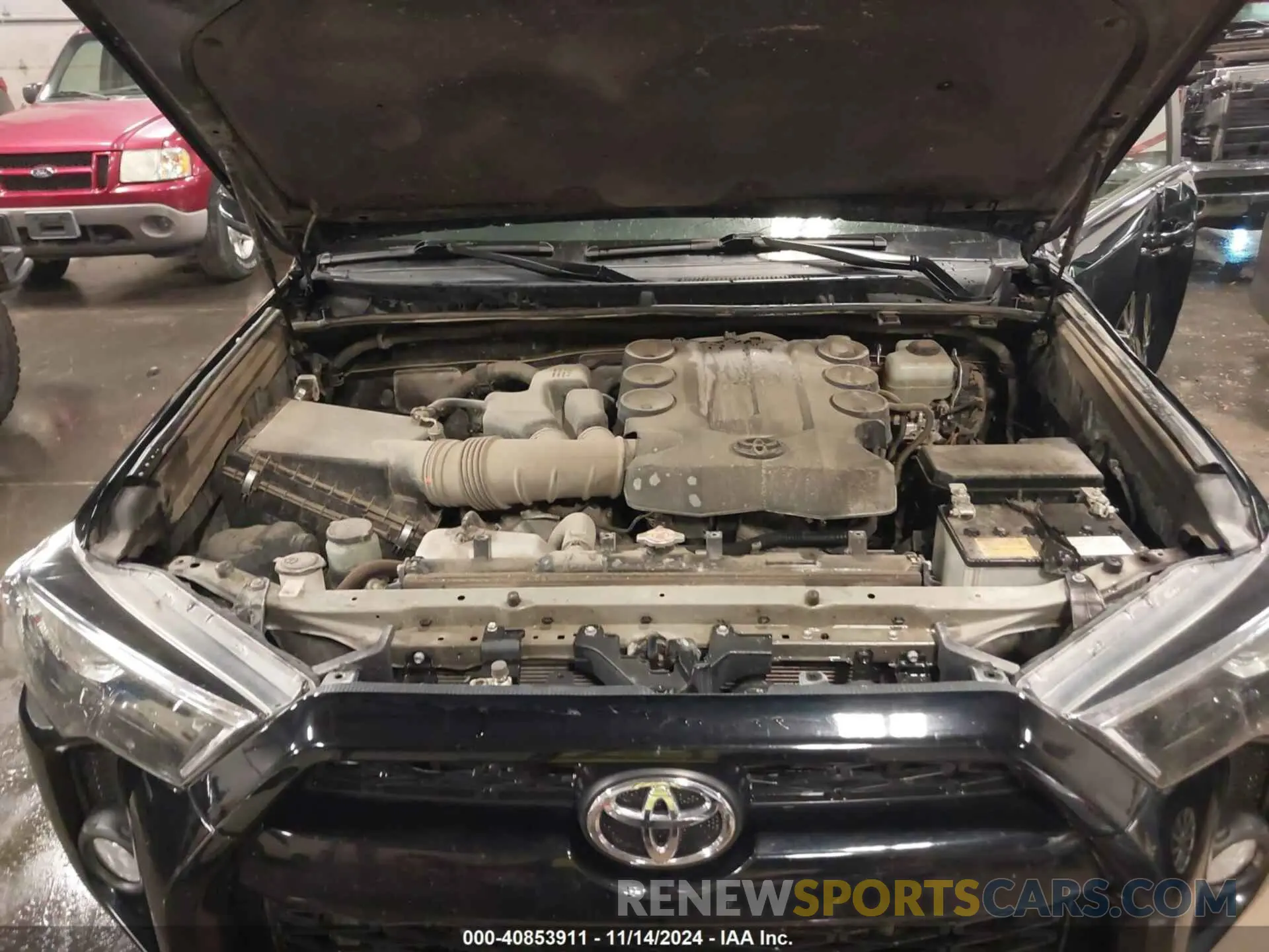 10 fotografías del automóvil dañado JTEBU5JR9K5678934 TOYOTA 4RUNNER 2019