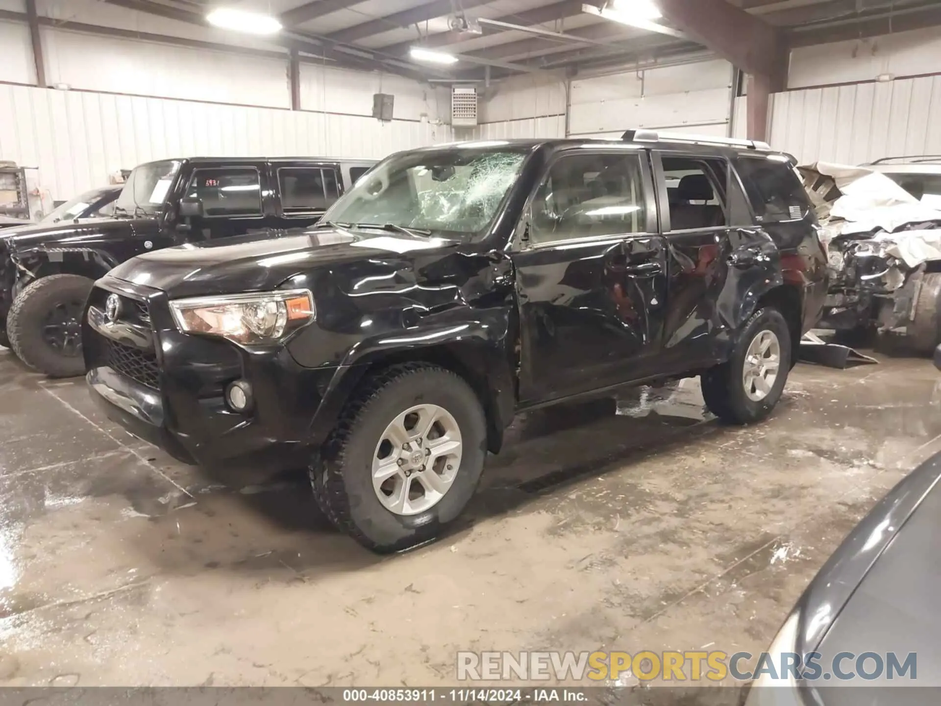 2 fotografías del automóvil dañado JTEBU5JR9K5678934 TOYOTA 4RUNNER 2019