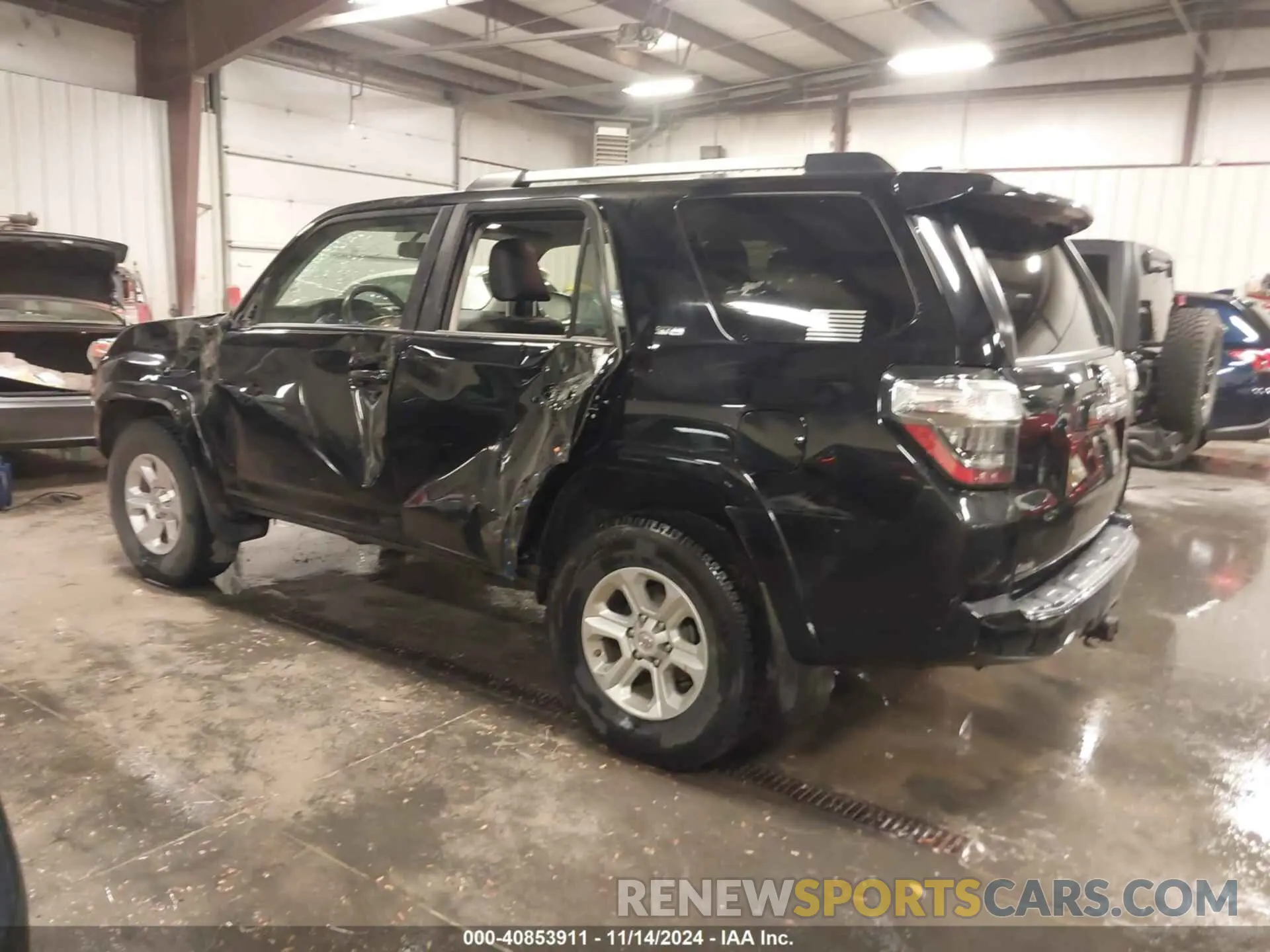3 fotografías del automóvil dañado JTEBU5JR9K5678934 TOYOTA 4RUNNER 2019