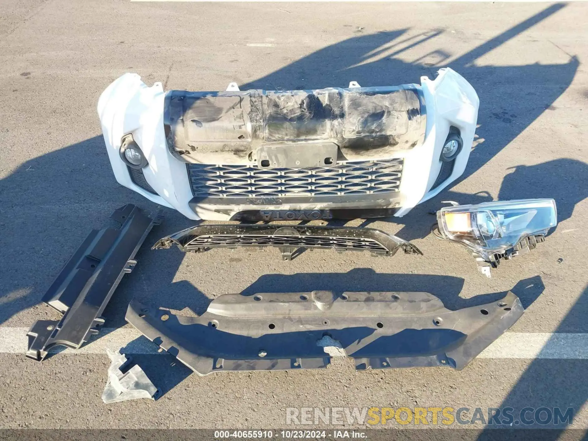 11 fotografías del automóvil dañado JTEBU5JR9K5699024 TOYOTA 4RUNNER 2019