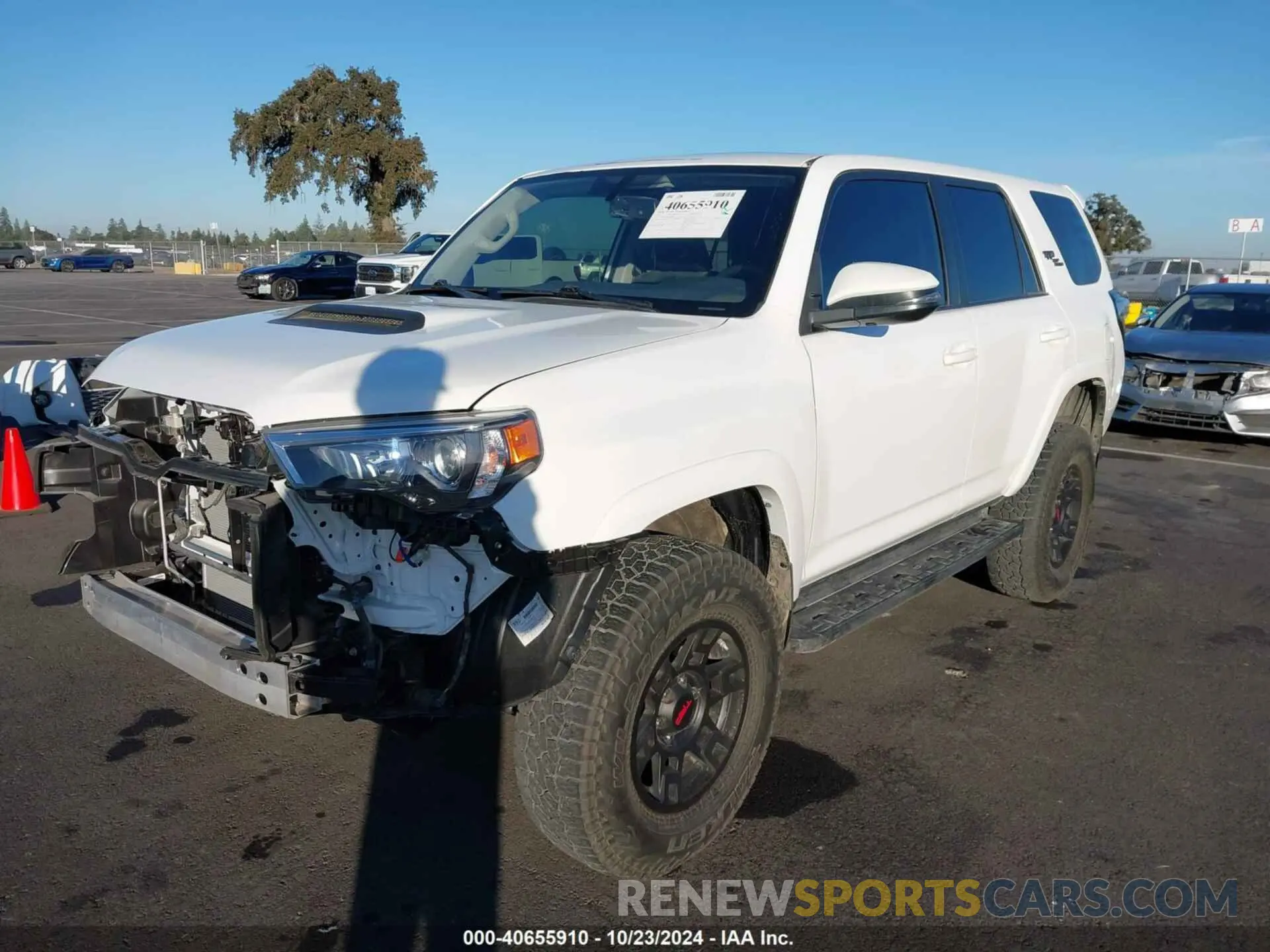 2 fotografías del automóvil dañado JTEBU5JR9K5699024 TOYOTA 4RUNNER 2019