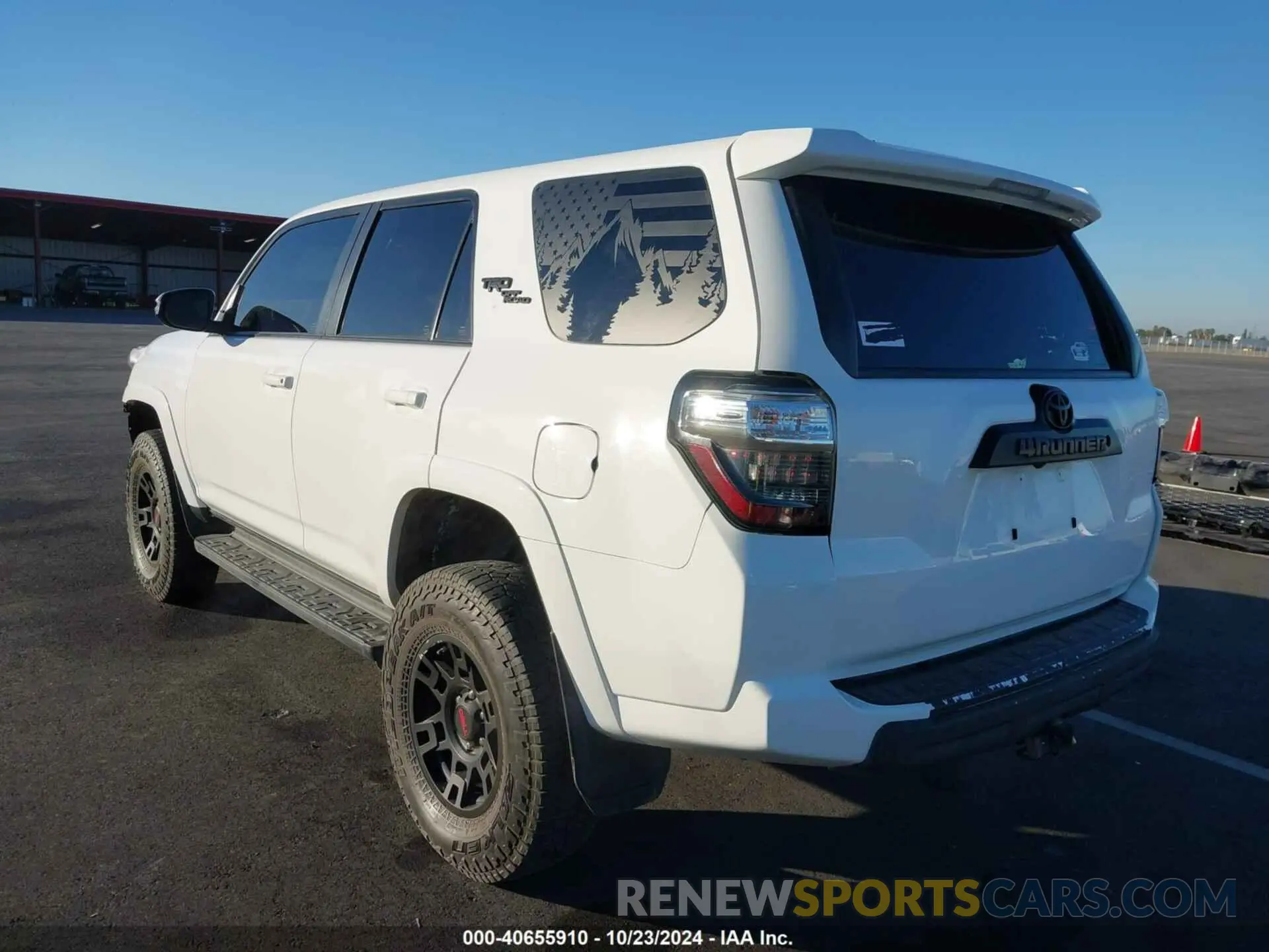 3 fotografías del automóvil dañado JTEBU5JR9K5699024 TOYOTA 4RUNNER 2019